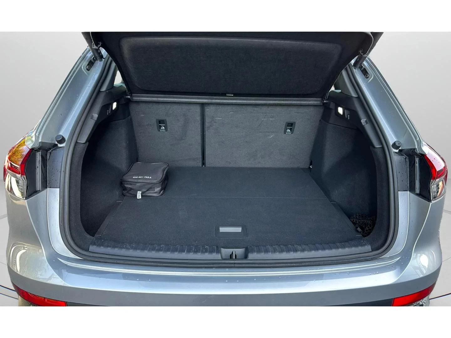 Audi-Q4 e-tron-image-14