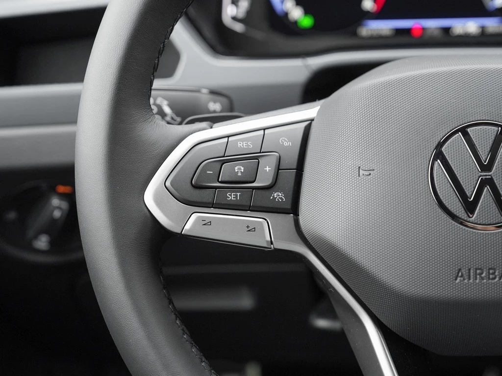Volkswagen Touran Highline 1,5 l TSI OPF 110 kW (150 PS) 7-Gang-Doppelkupplungsgetriebe DSG