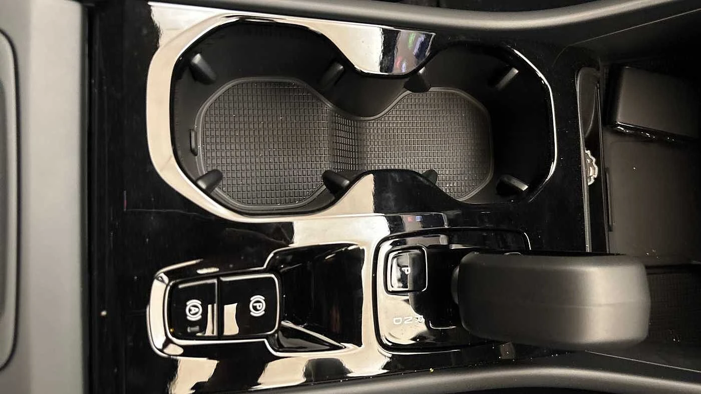 Volvo-XC40-image-25