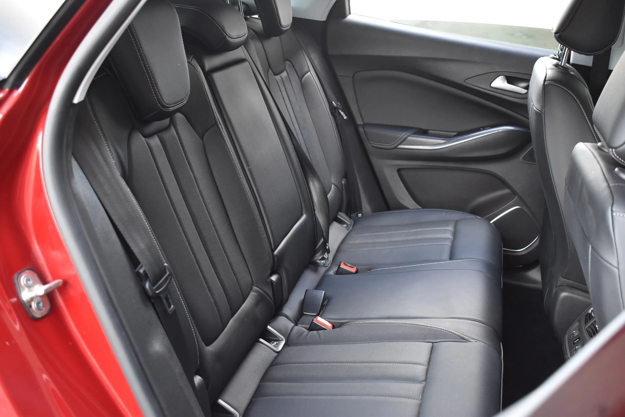 Opel-Grandland X-image-16