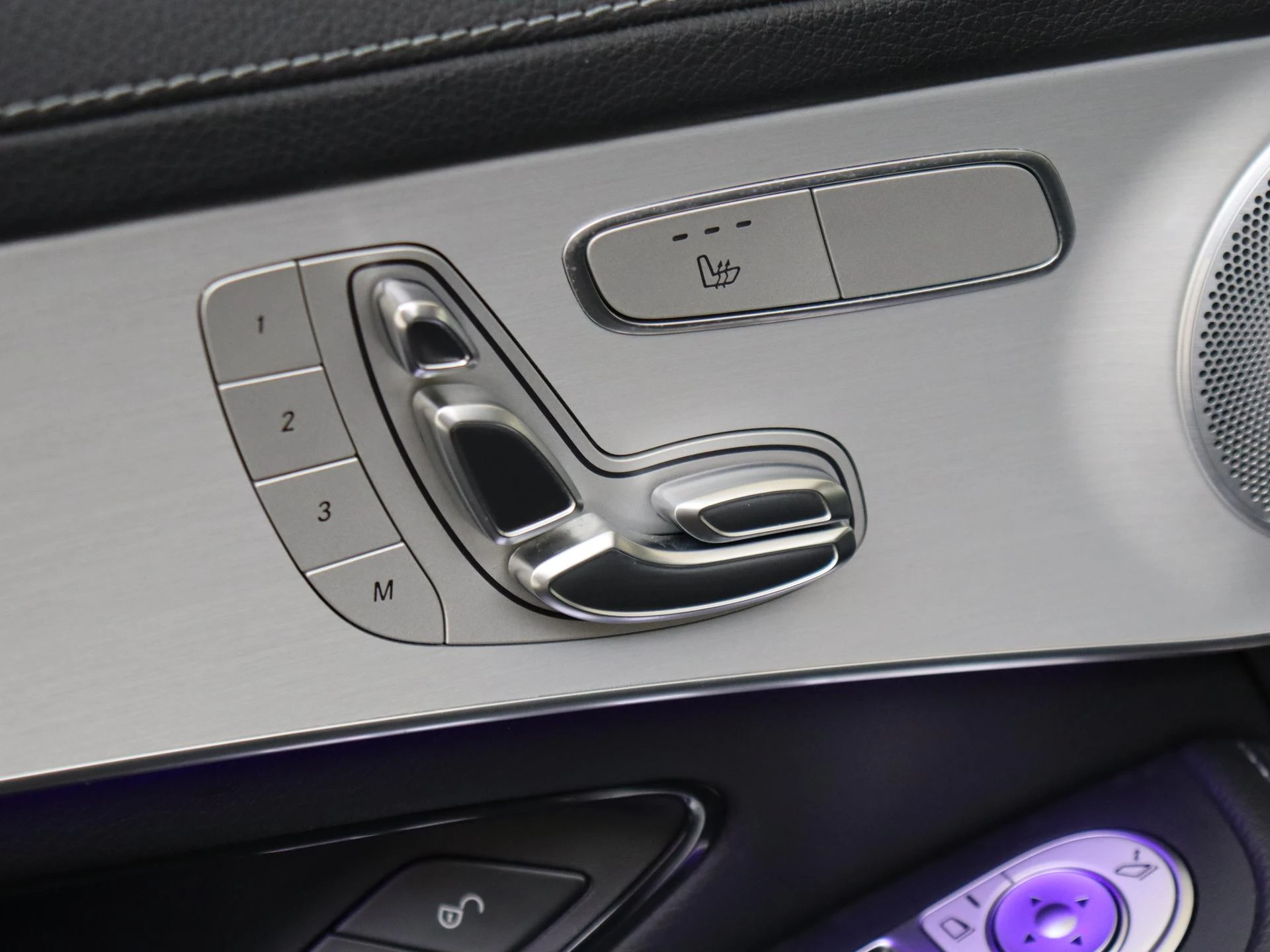 Mercedes-Benz-GLC-image-24