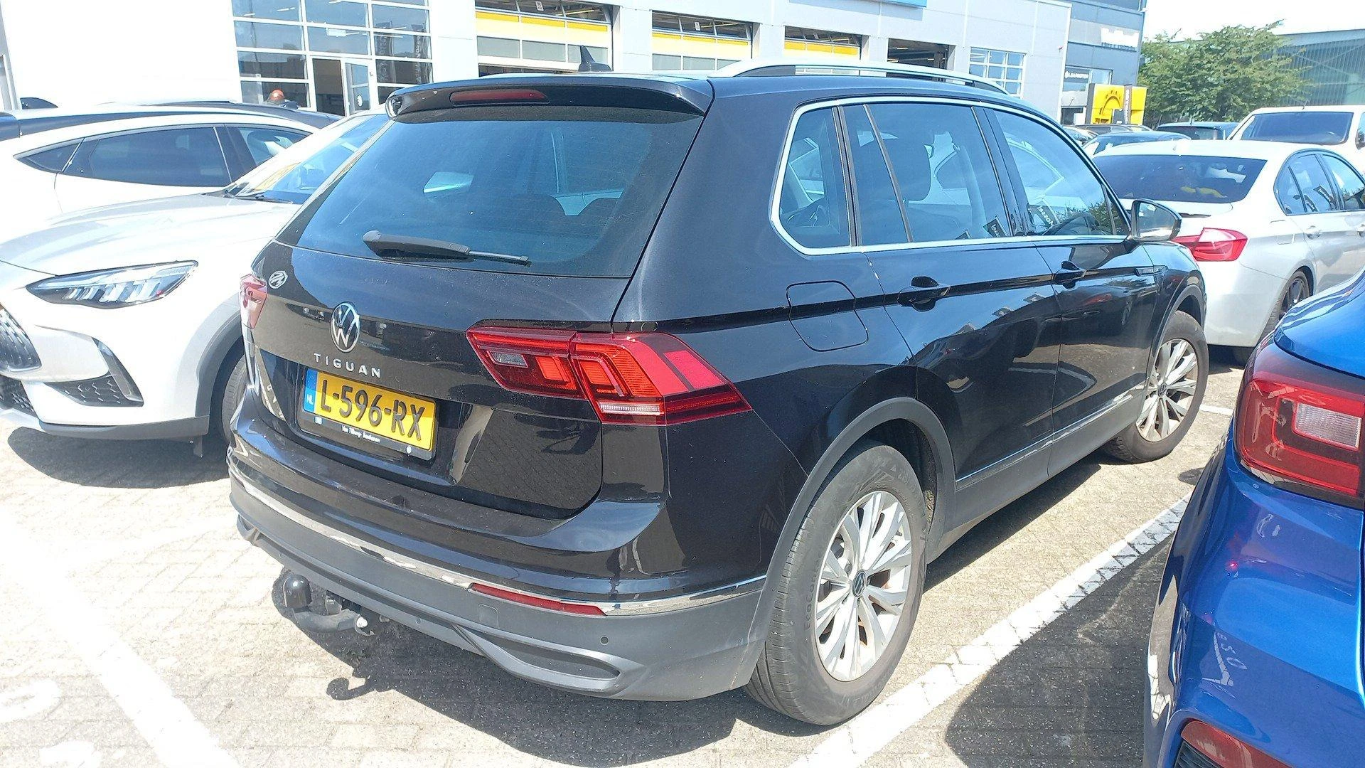 Volkswagen-Tiguan-image-3