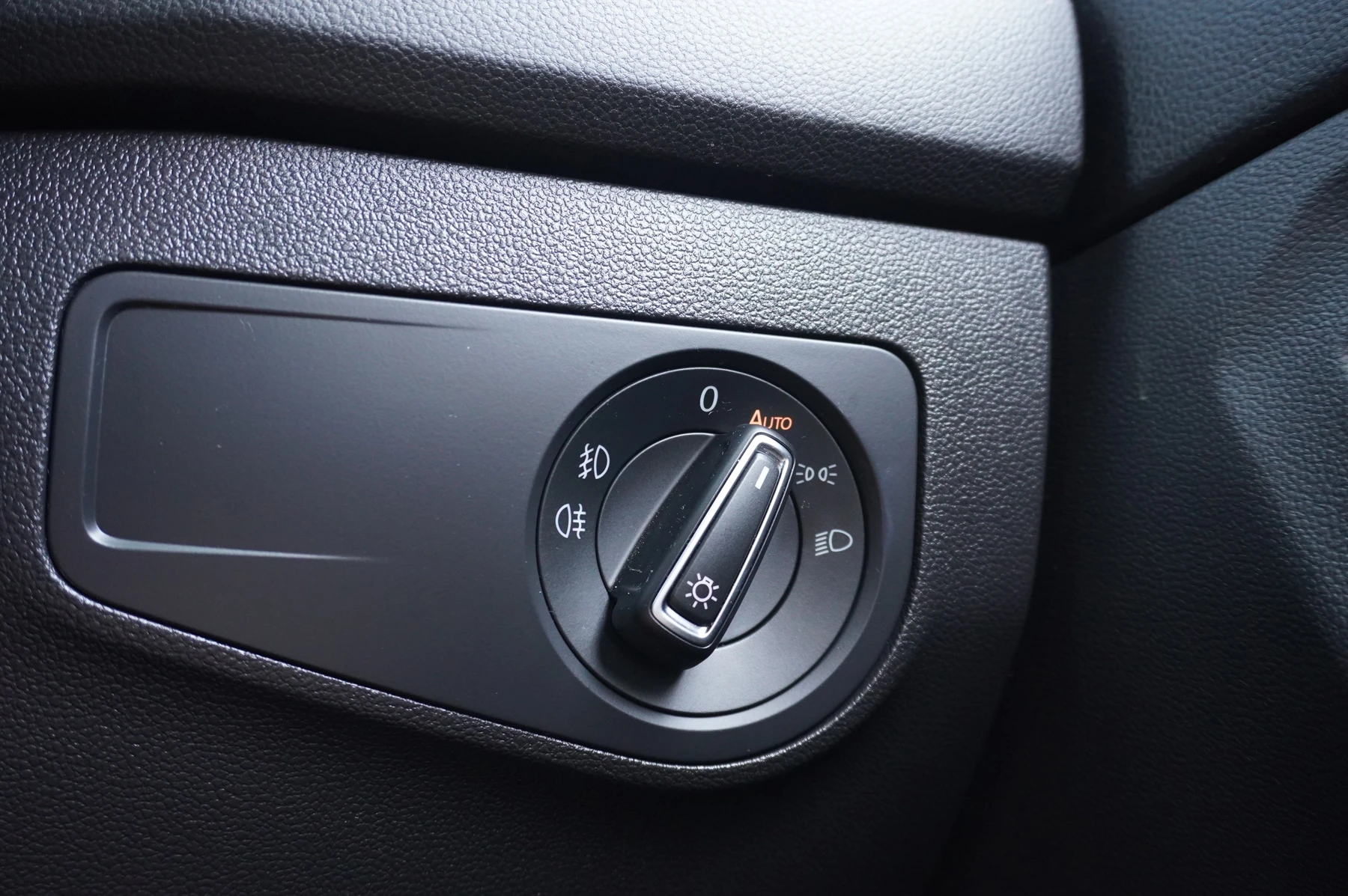 Volkswagen-Tiguan Allspace-image-43