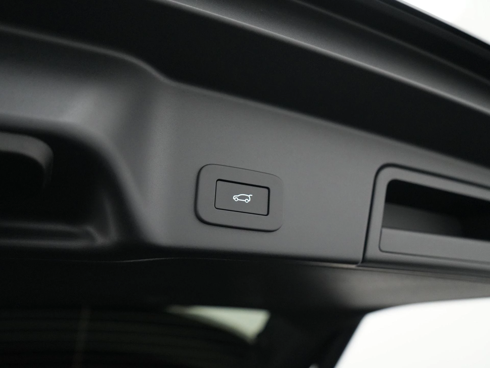 Land Rover-Range Rover Evoque-image-38