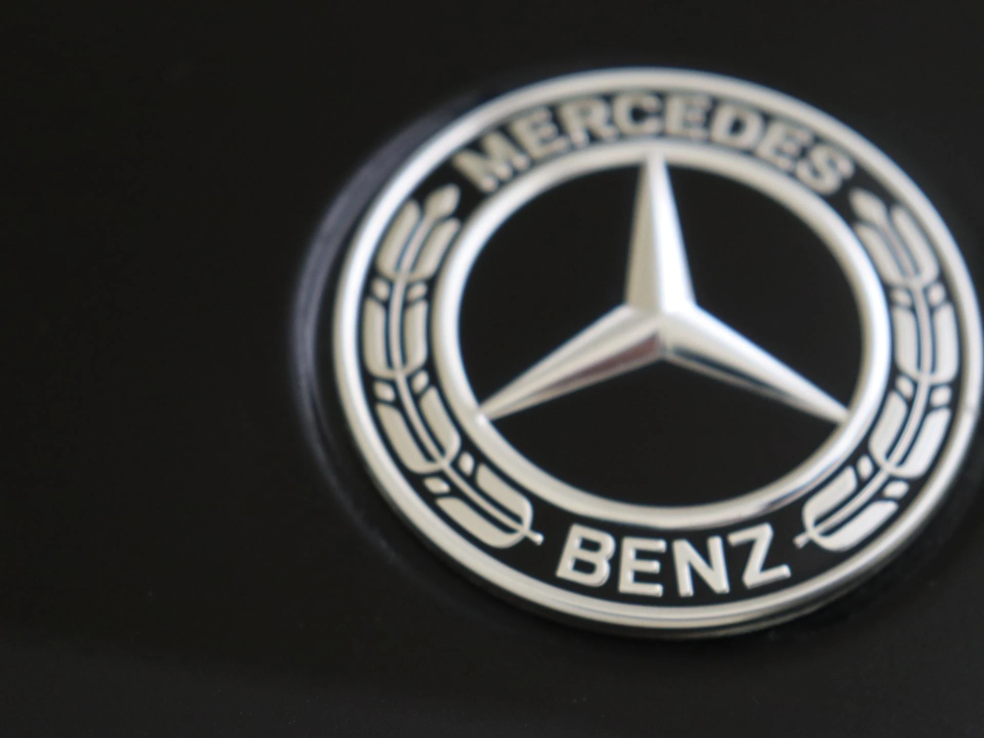 Mercedes-Benz-GLC-image-29