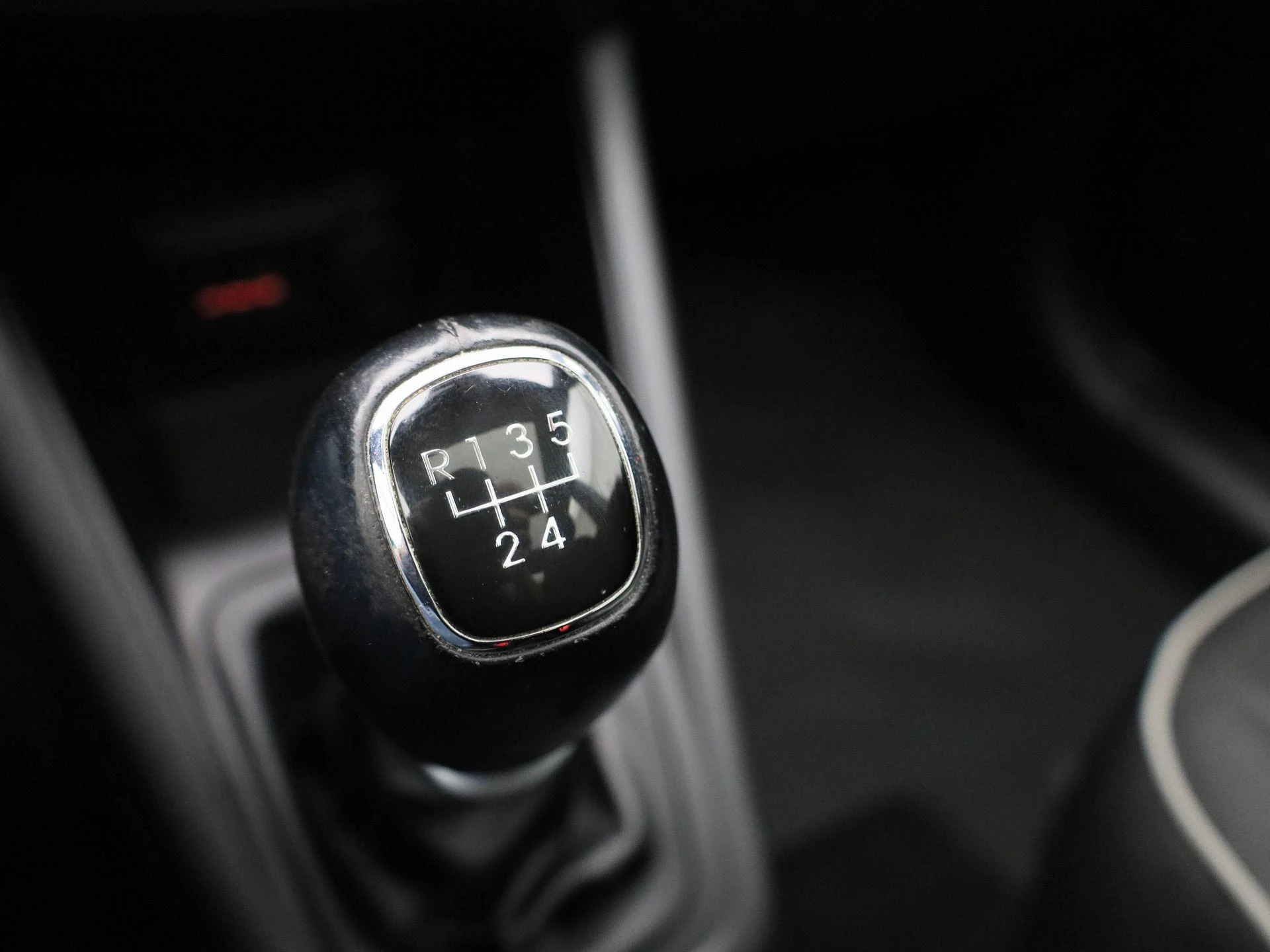 Kia-Venga-image-25