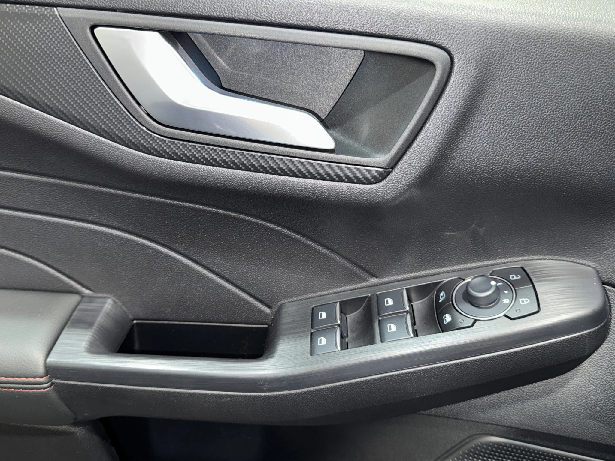 Ford-Kuga-image-15