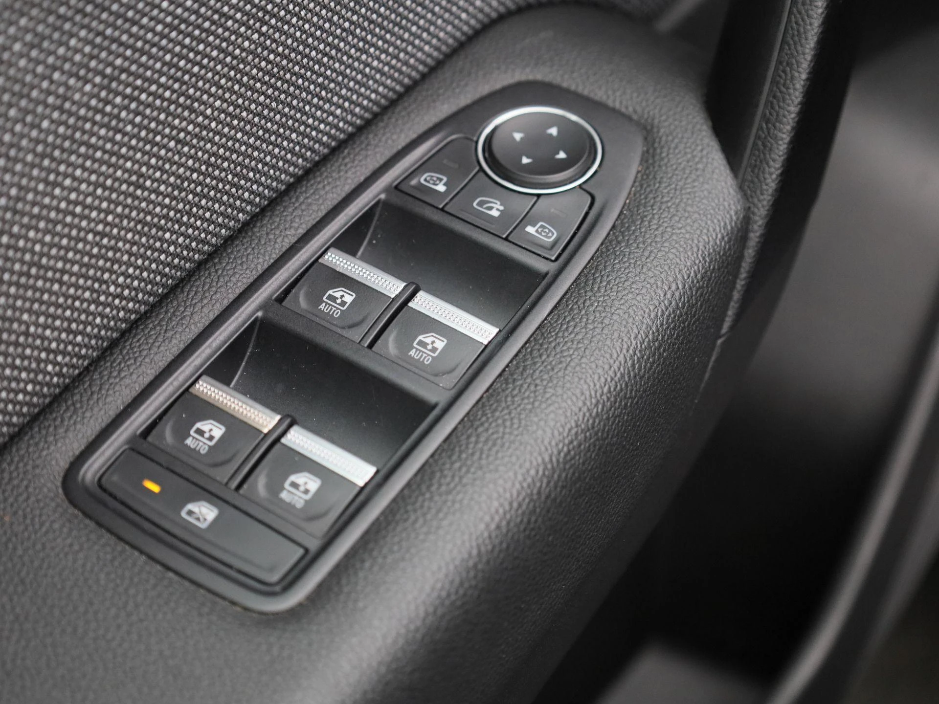 Renault-Captur-image-27