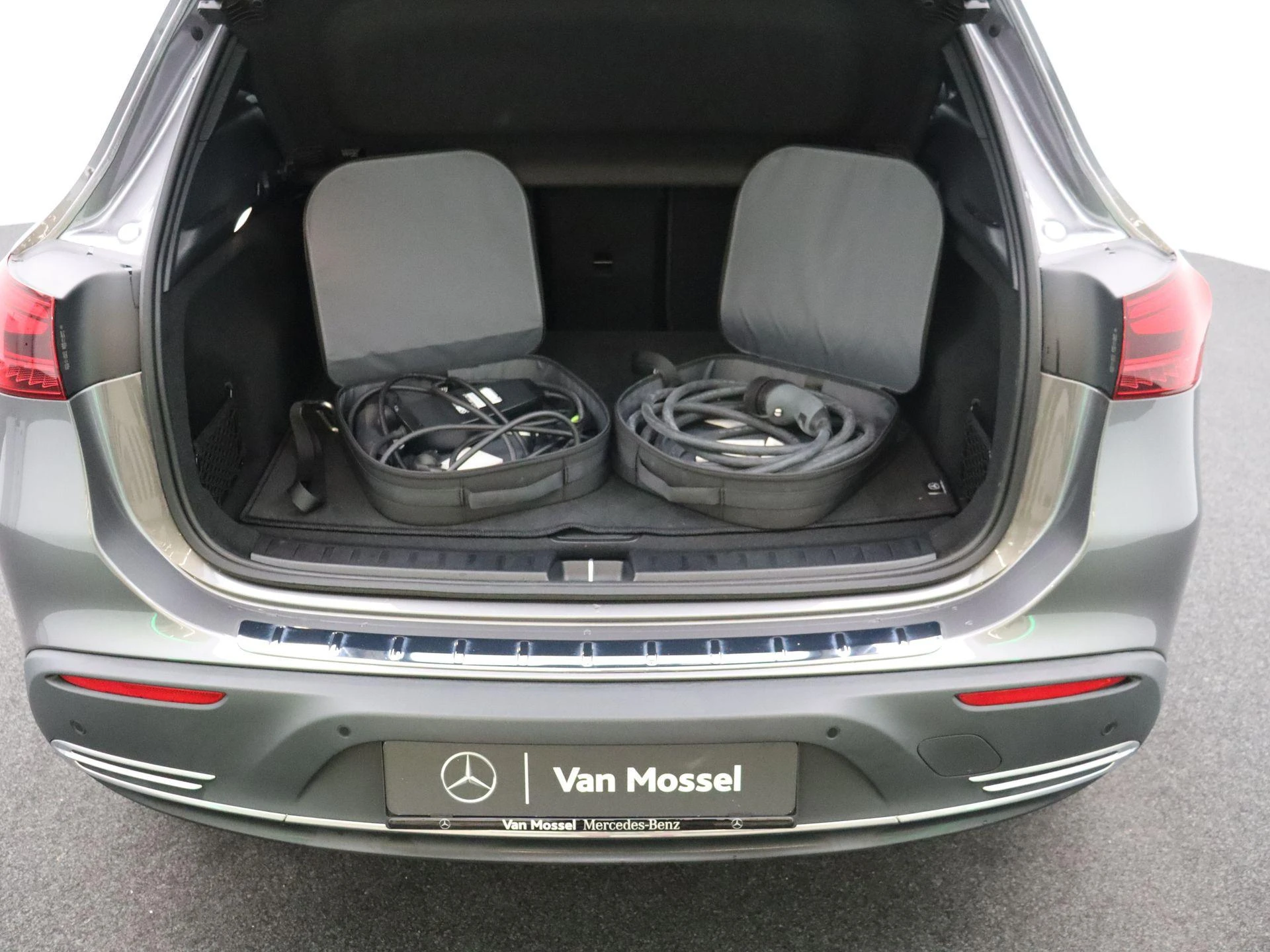 Mercedes-Benz EQA 250+ Business Line