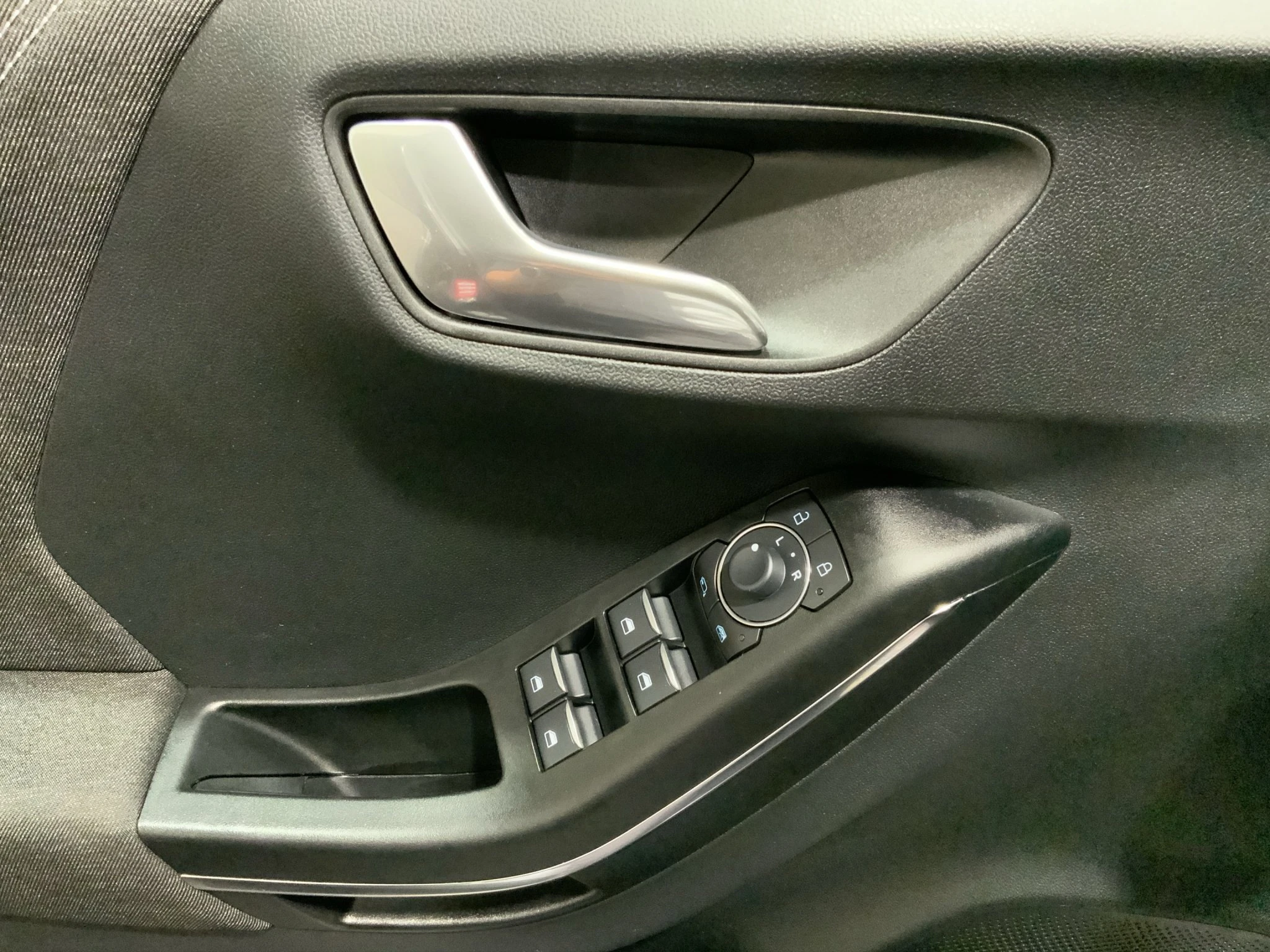 Ford-Puma-image-15