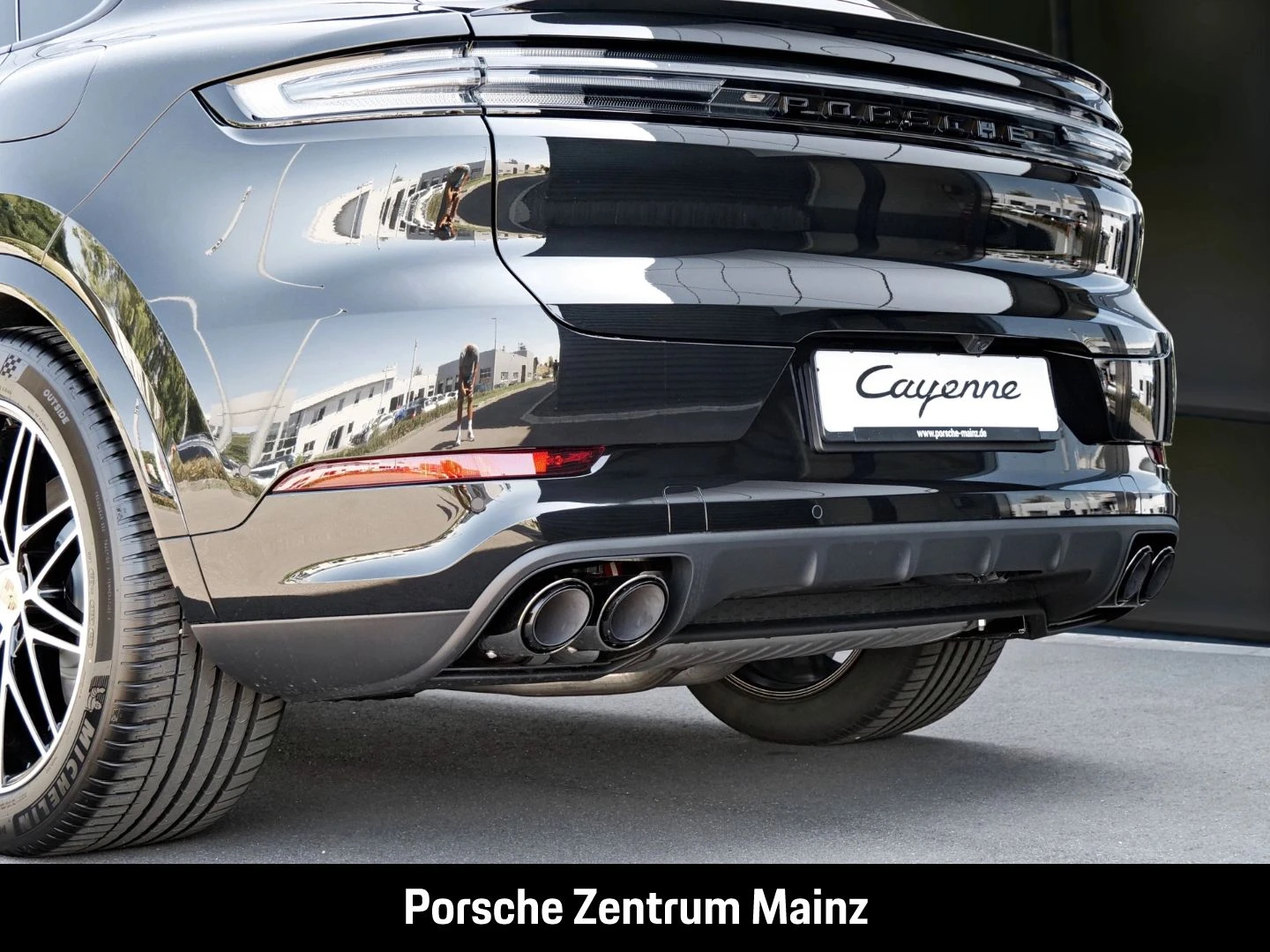 Porsche-Cayenne-image-10