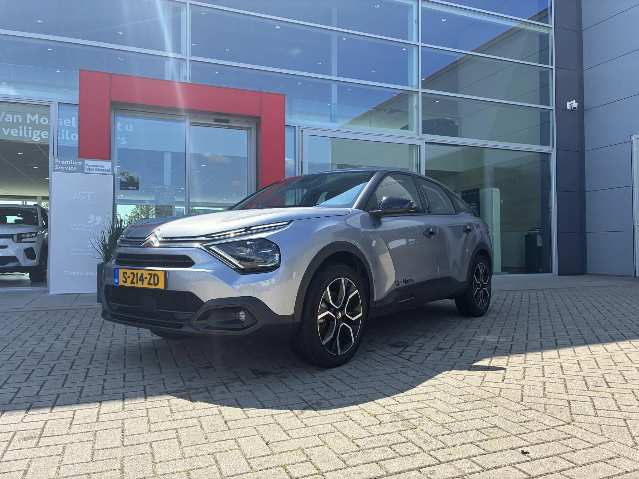 Citroën-ë-C4-image-1