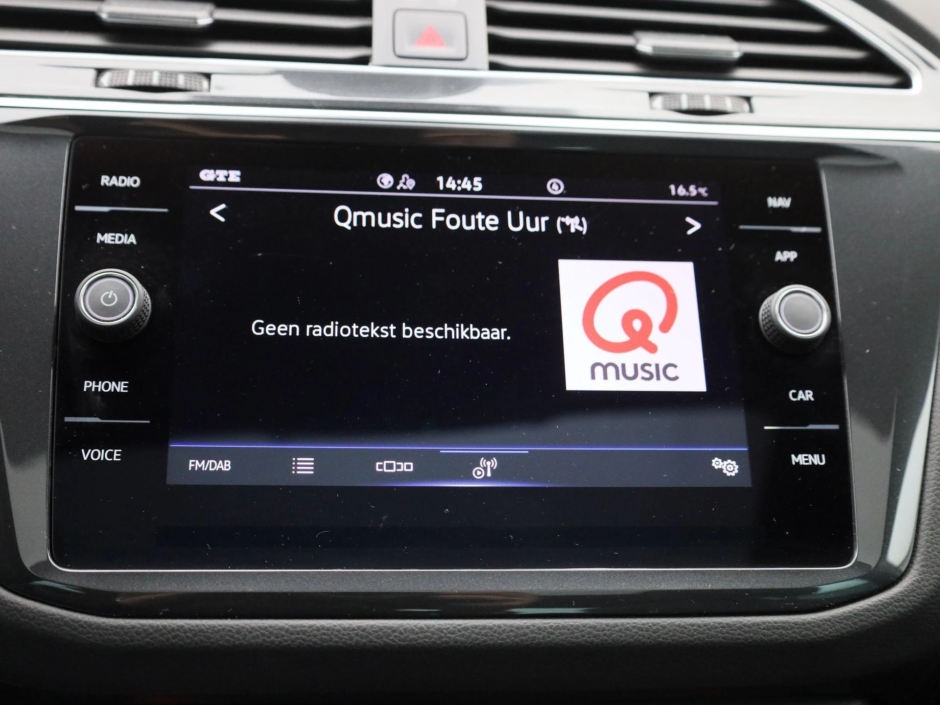 Volkswagen-Tiguan-image-20