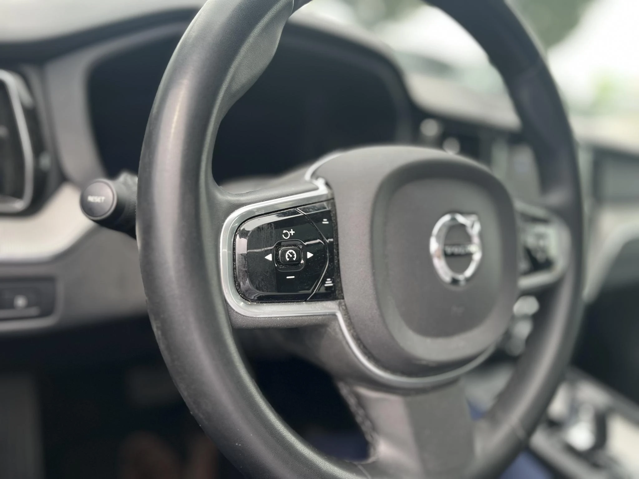Volvo-XC60-image-12
