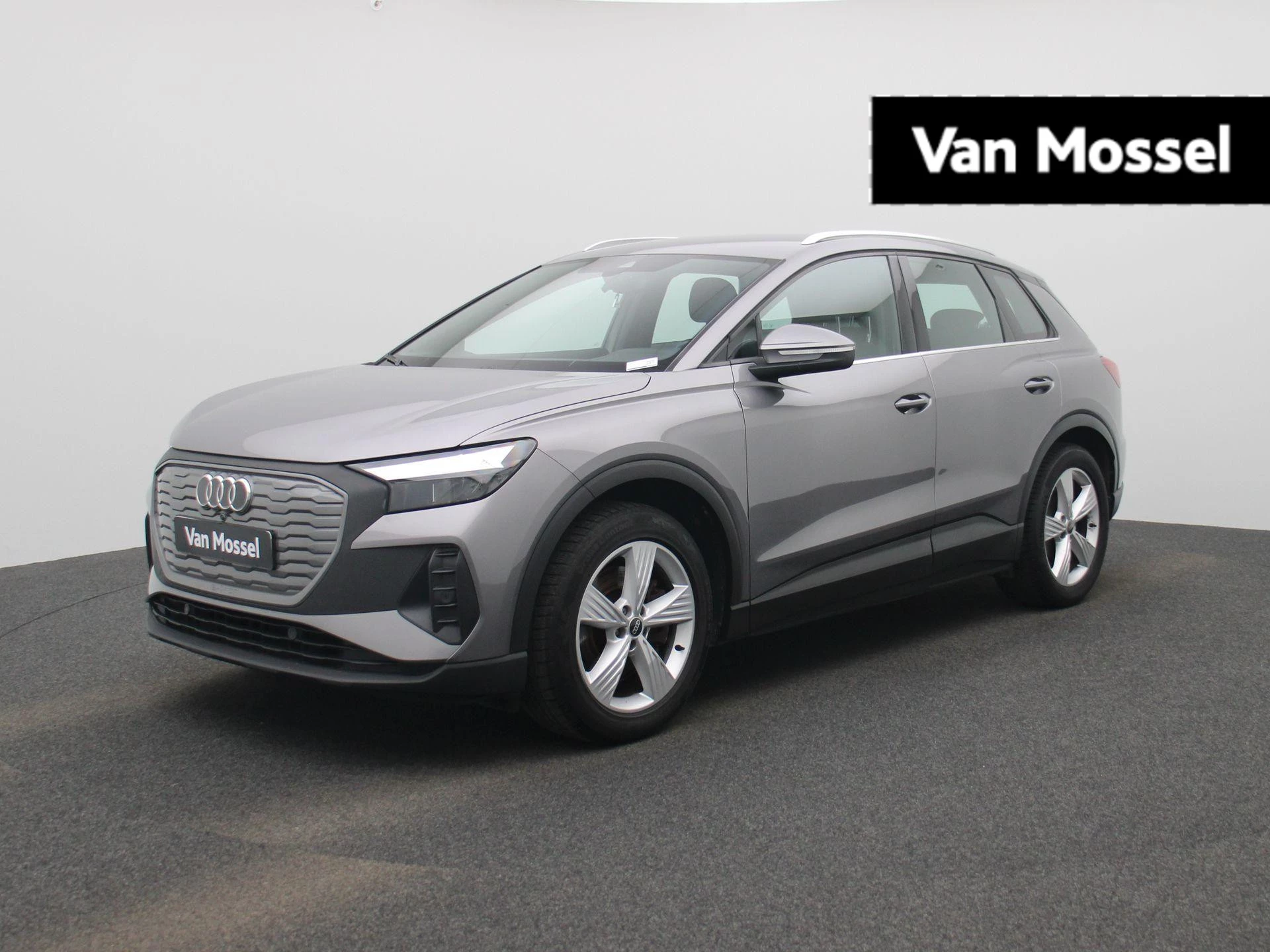 Audi-Q4 e-tron-image-0