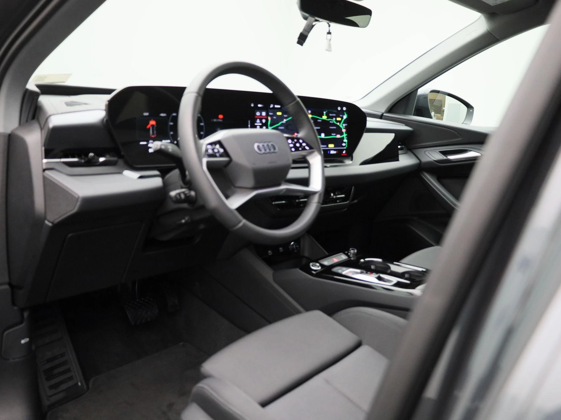 Audi-Q6 e-tron-image-41