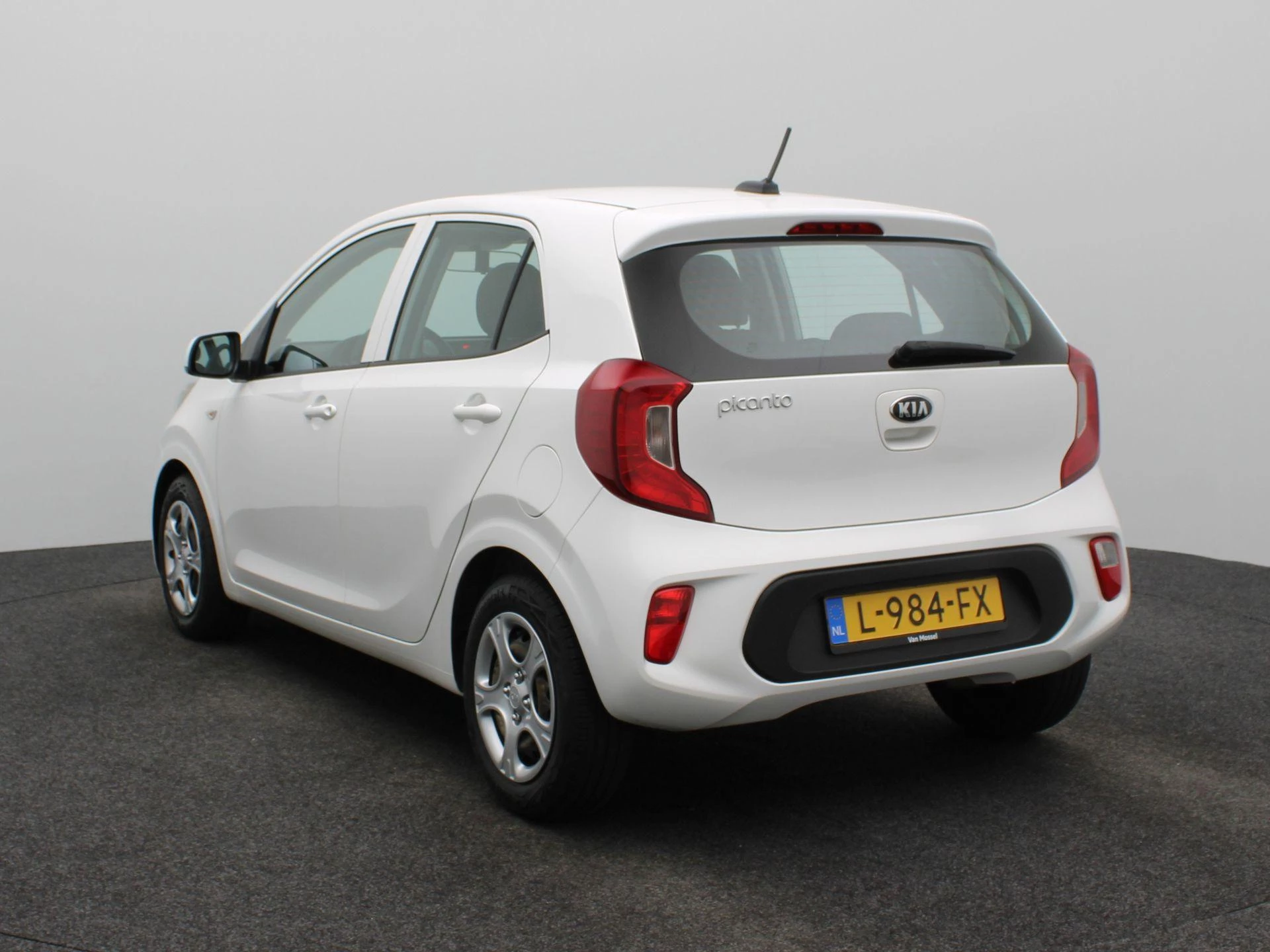Kia-Picanto-image-1