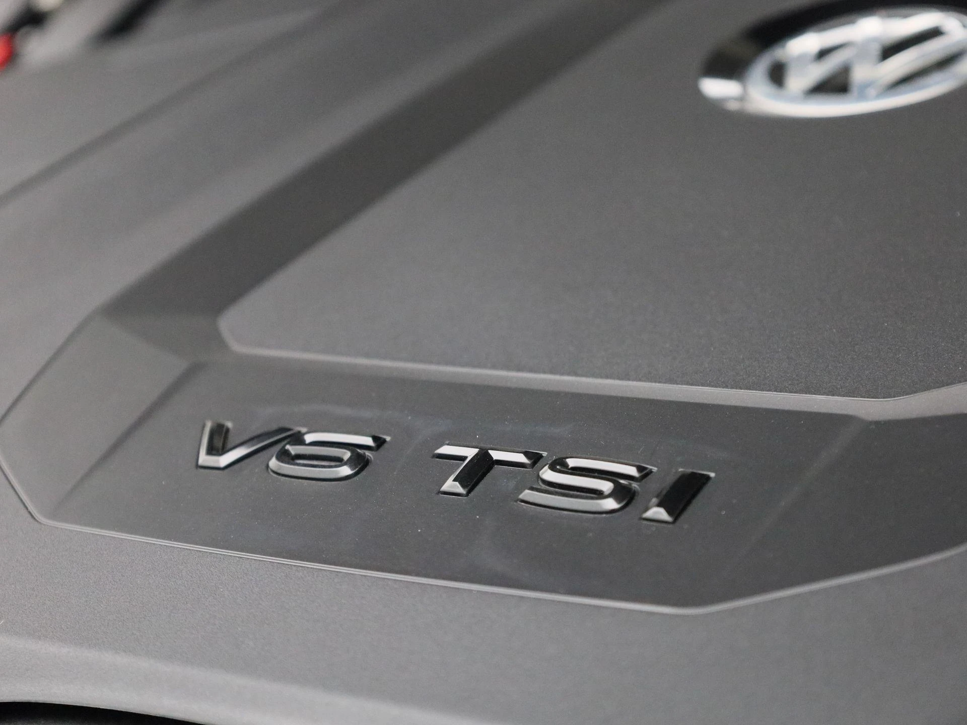 Volkswagen-Touareg-image-63