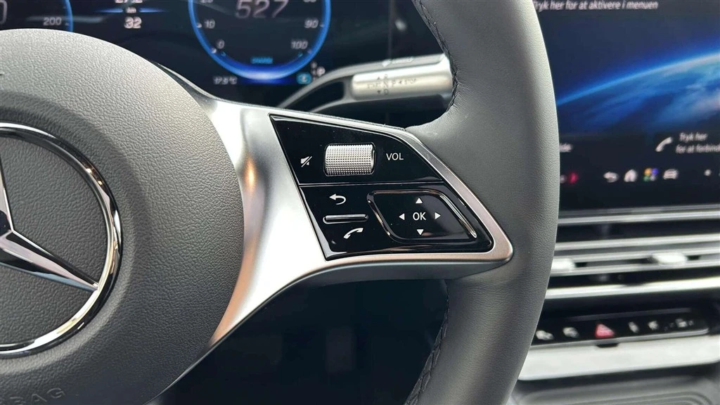 Mercedes-Benz-GLB-image-11