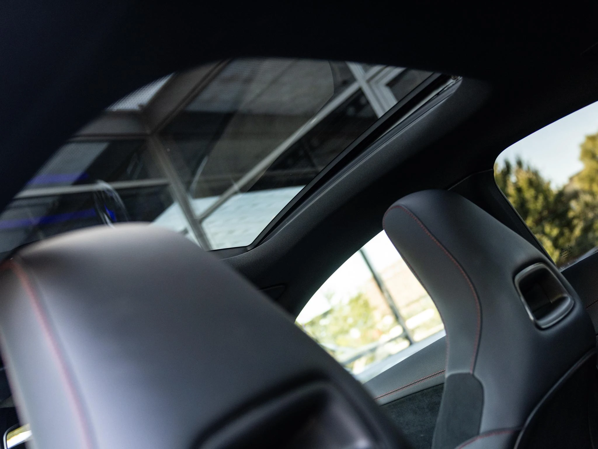 Mercedes-Benz-CLA-image-16