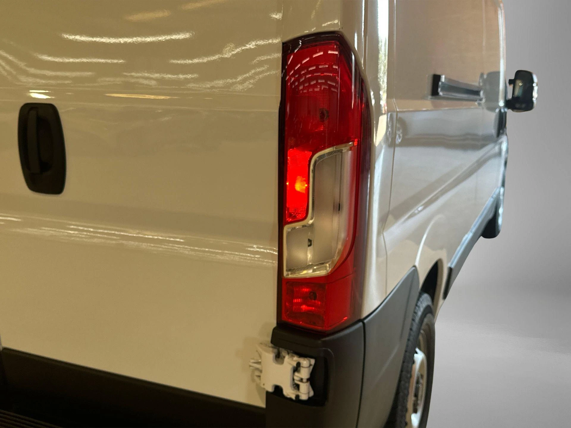 Opel-Movano-image-18