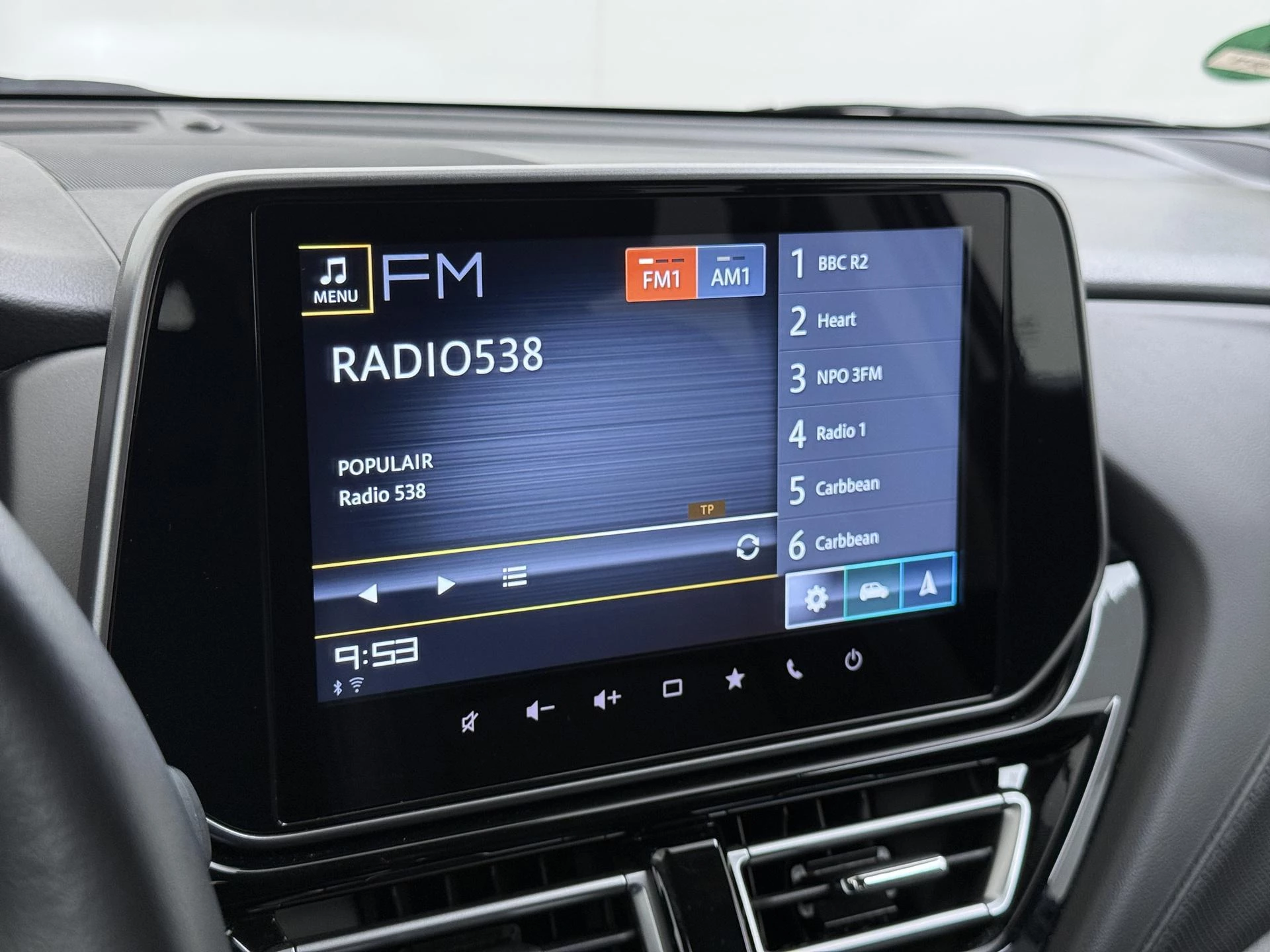 Suzuki-S-Cross-image-30