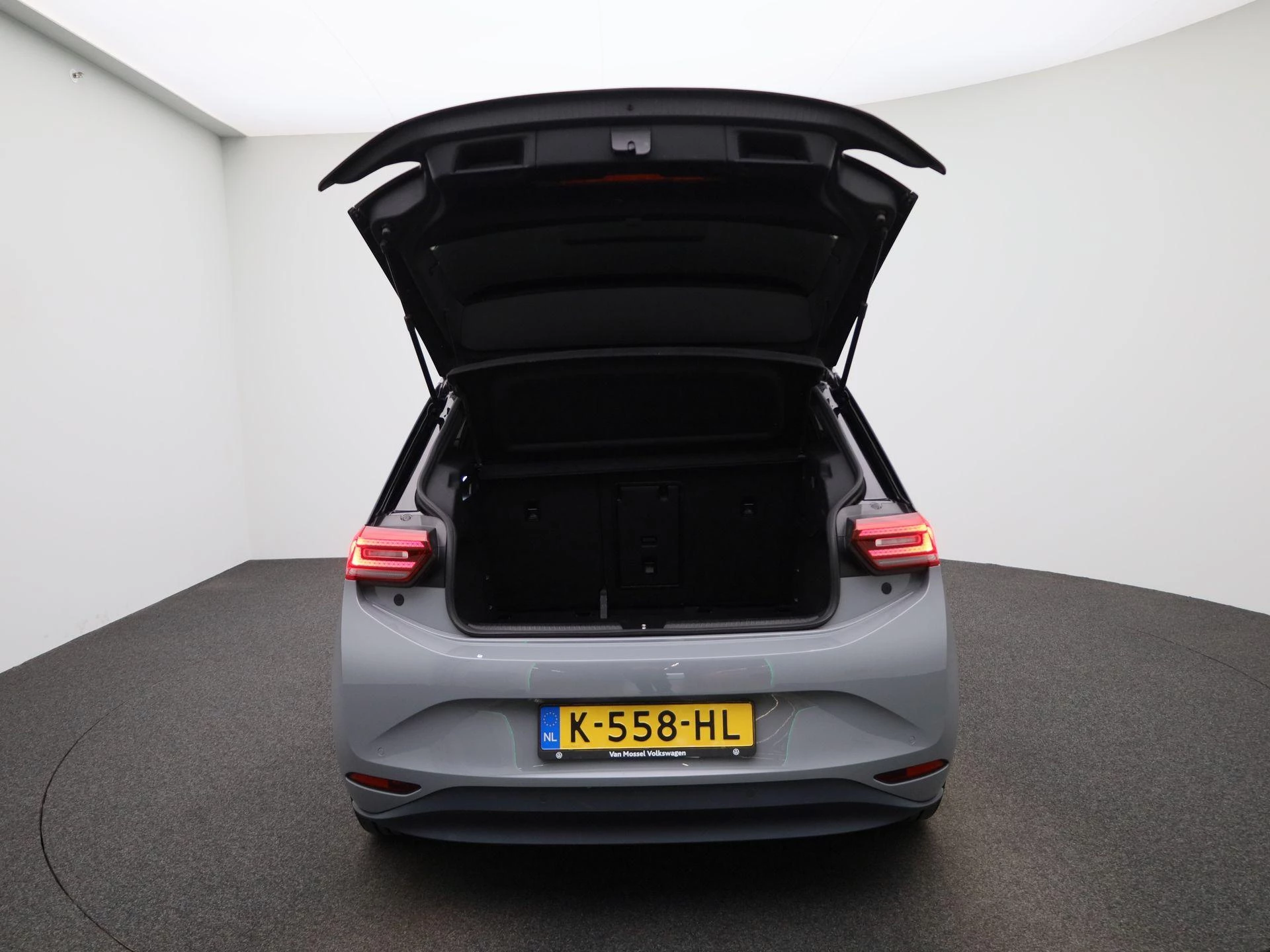 Volkswagen ID.3 First Plus 58 kWh