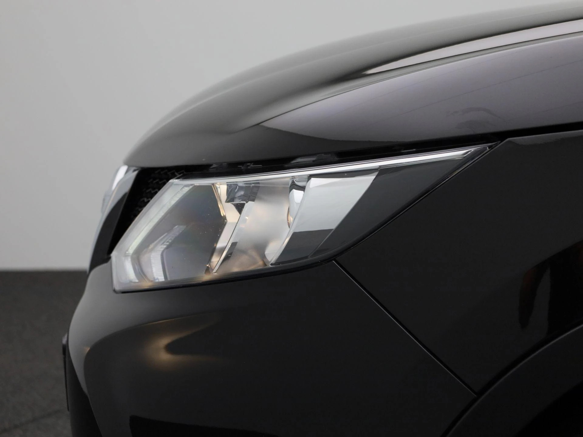Nissan-QASHQAI-image-14