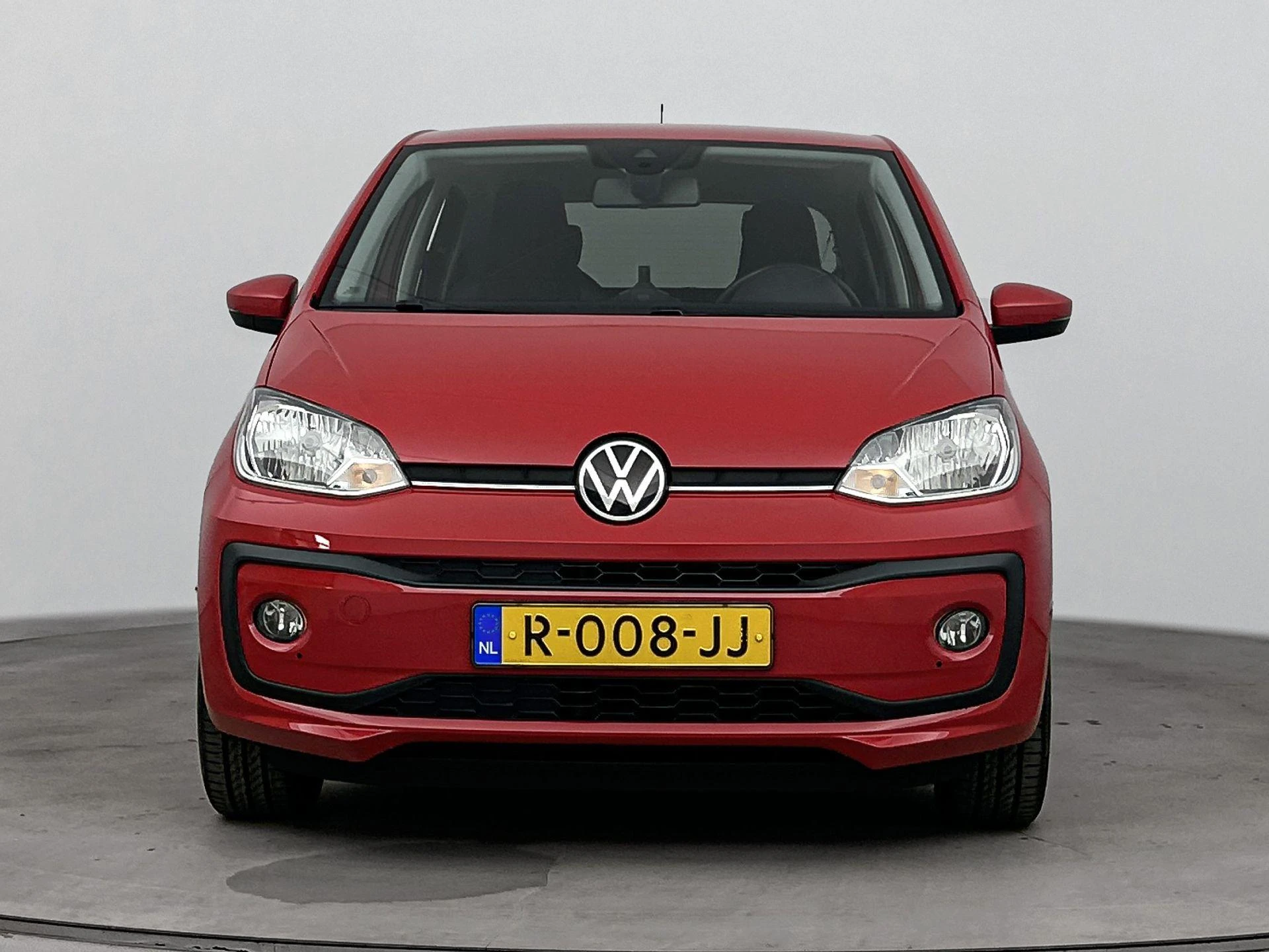 Volkswagen-up!-image-4