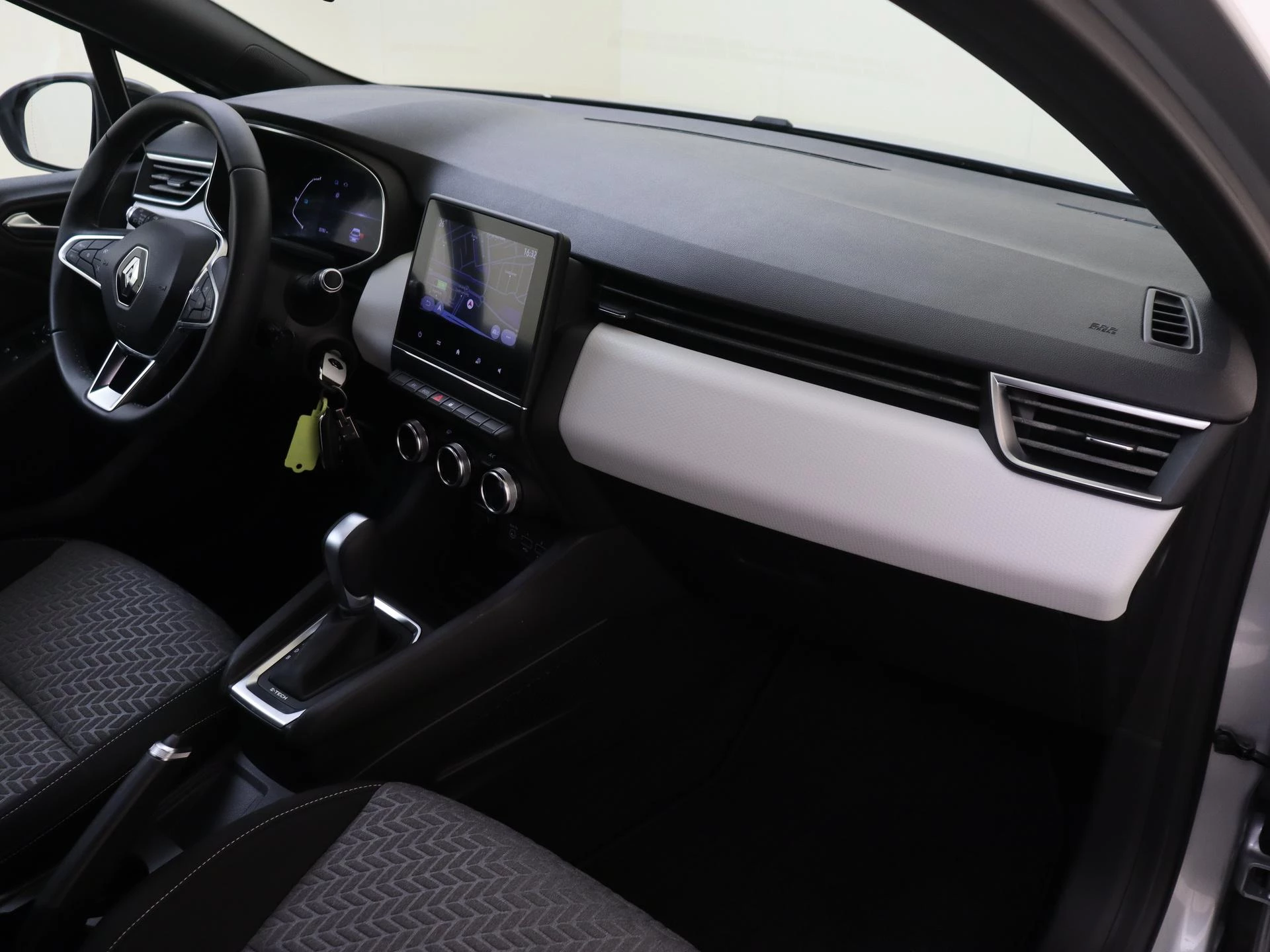 Renault Clio 1.6 E-Tech Hybrid 140 Limited
