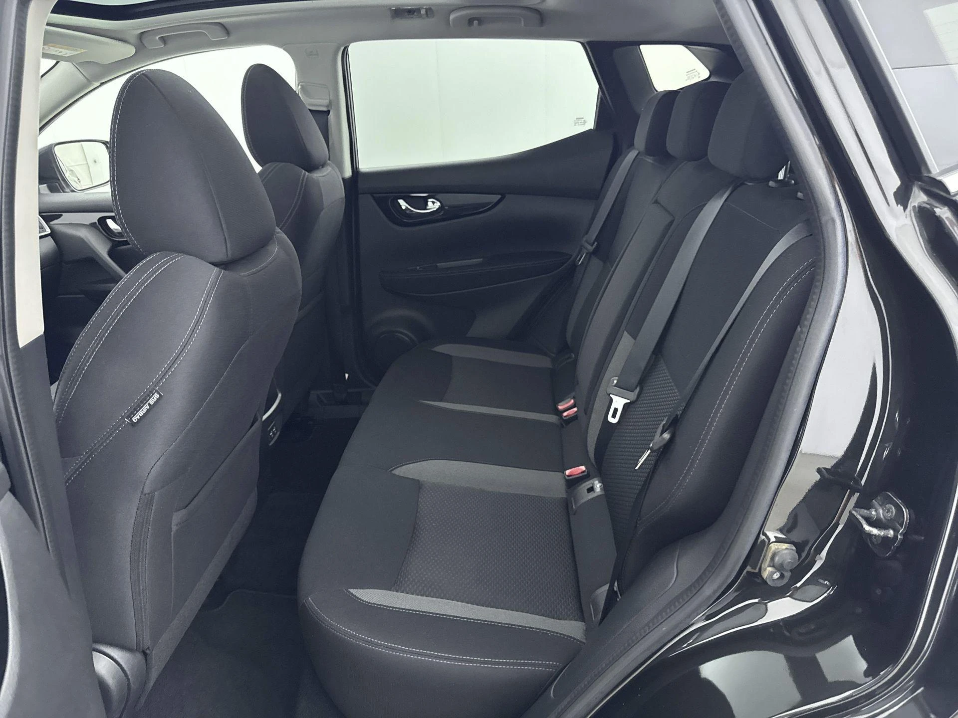 Nissan-QASHQAI-image-24