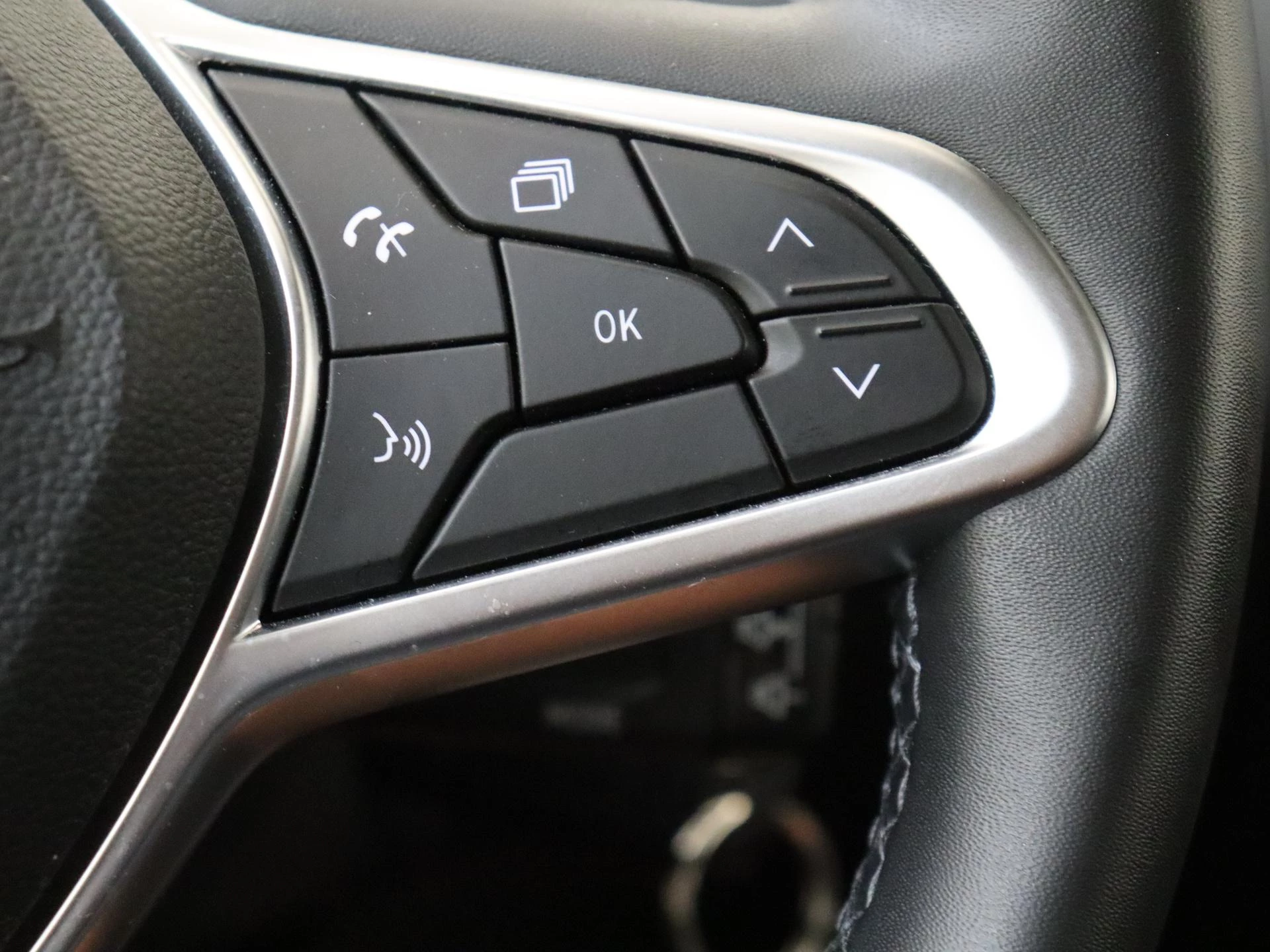 Renault-Clio-image-13