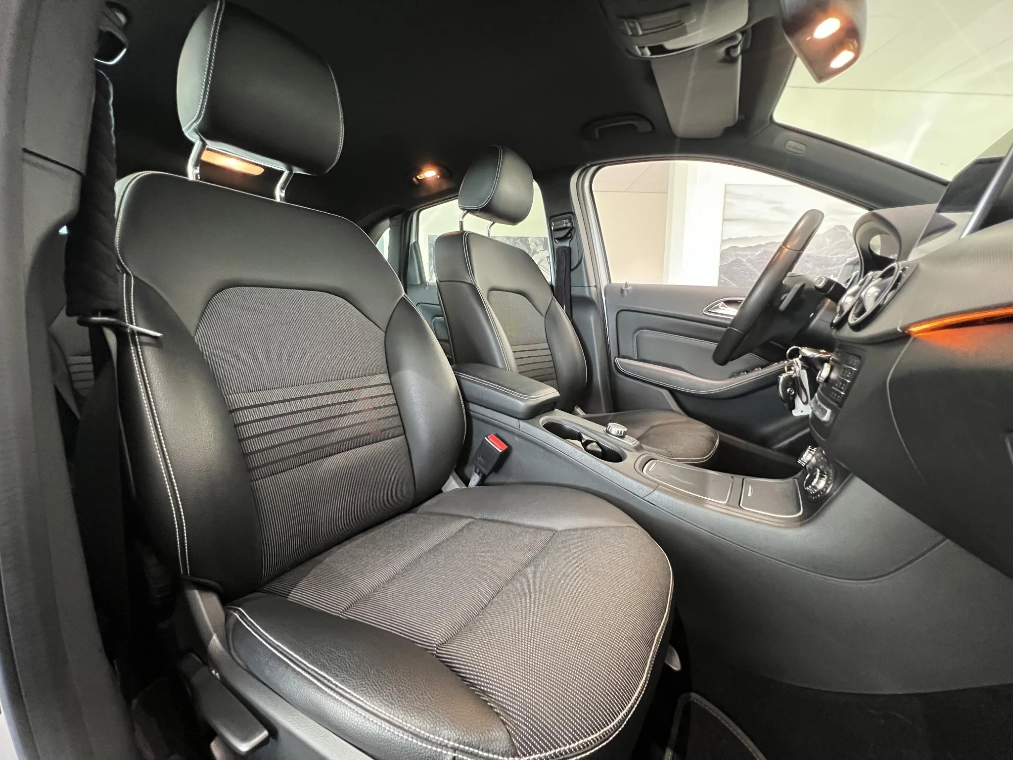 Mercedes-Benz-B-Klasse-image-3