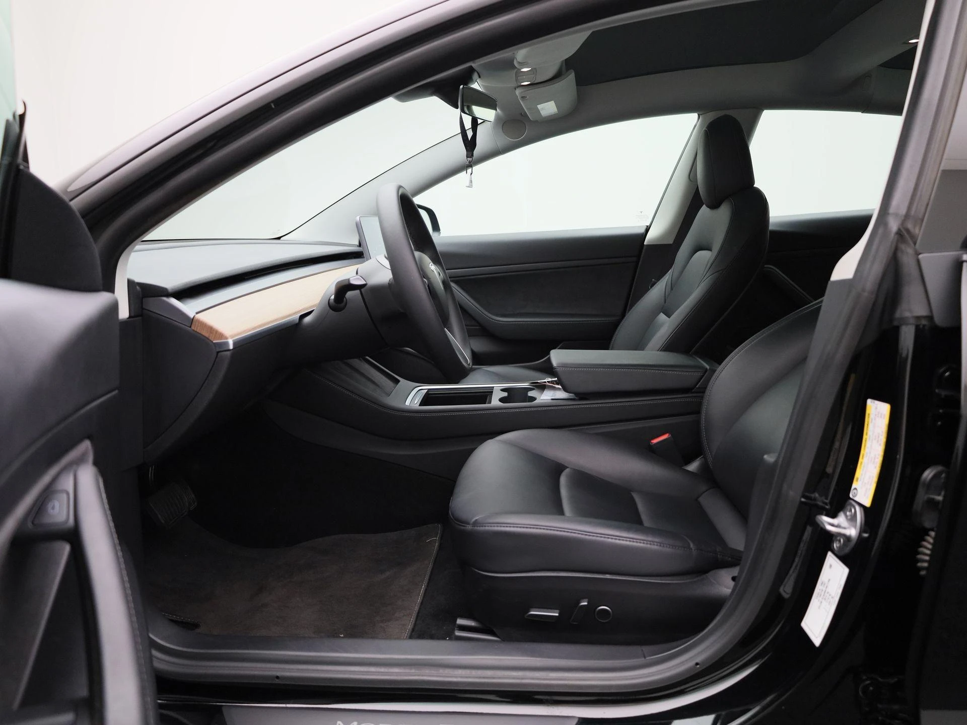 Tesla Model 3 Standard RWD Plus 60 kWh