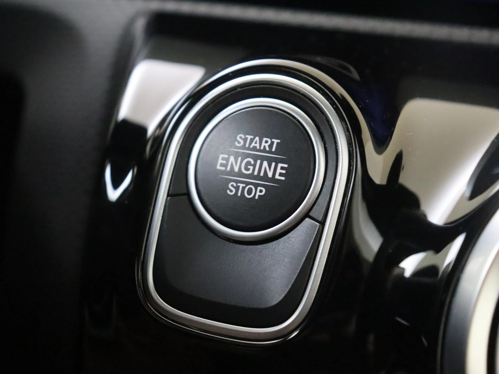 Mercedes-Benz-A-Klasse-image-21