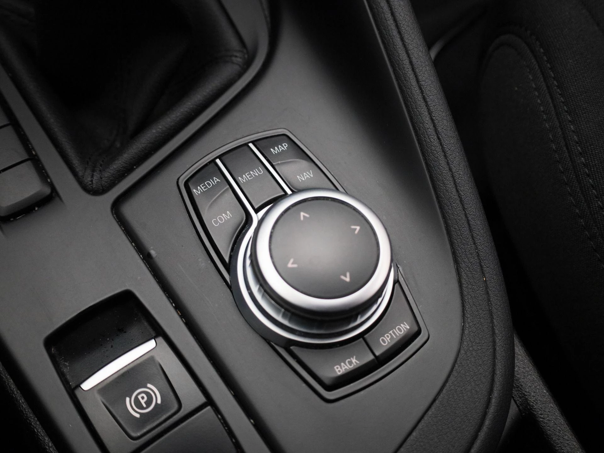BMW X1 sDrive16d (85 kW)