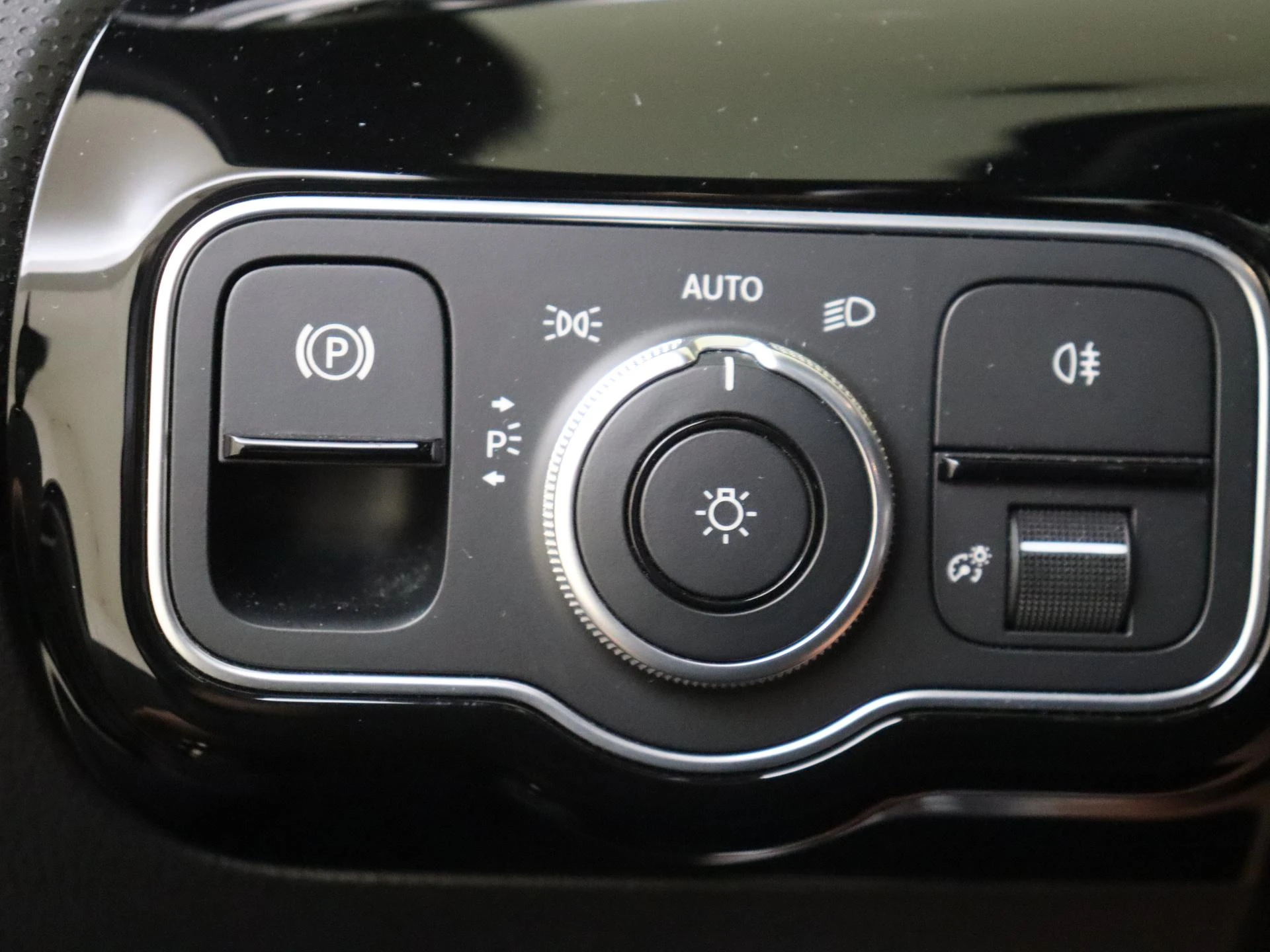Mercedes-Benz-A-Klasse-image-24