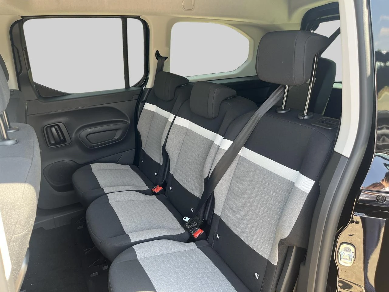 Citroën Berlingo XL 1.5 BlueHDi 130 S&S BVM6 PLUS