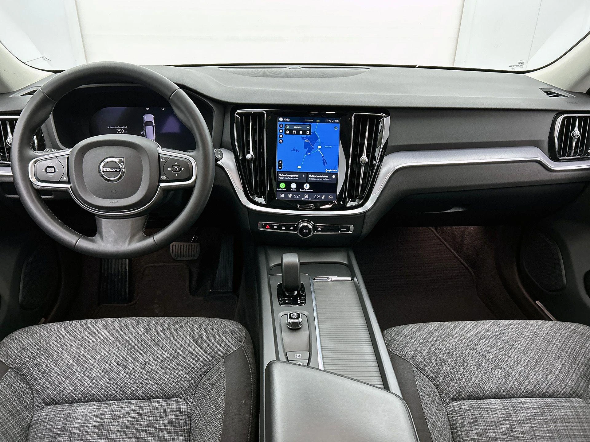 Volvo-V60-image-23