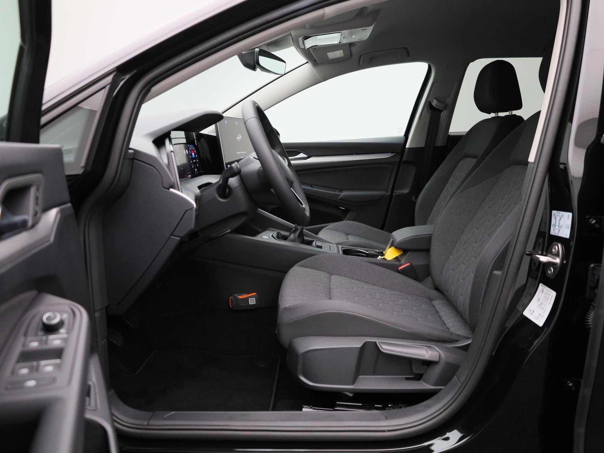 Volkswagen-Golf-image-10