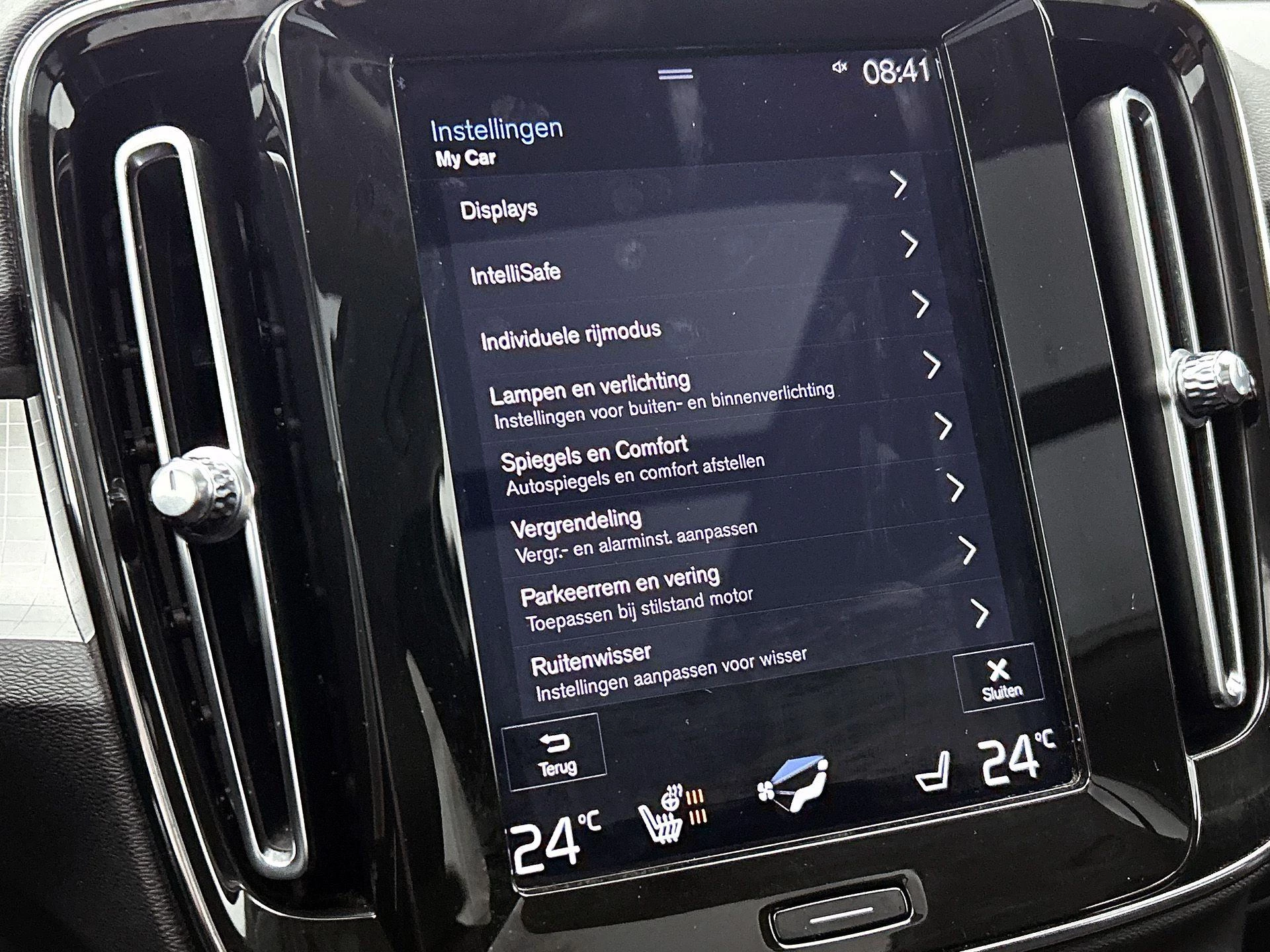 Volvo-XC40-image-12