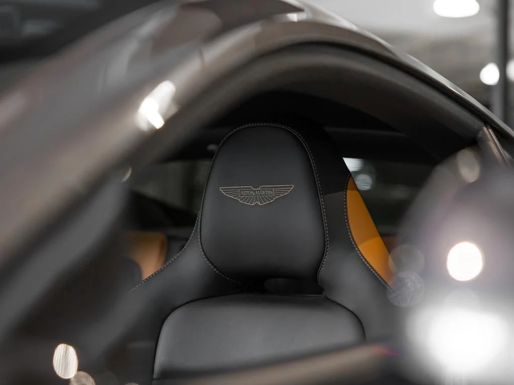 Aston Martin DB12 Coupe Aston Martin Hamburg