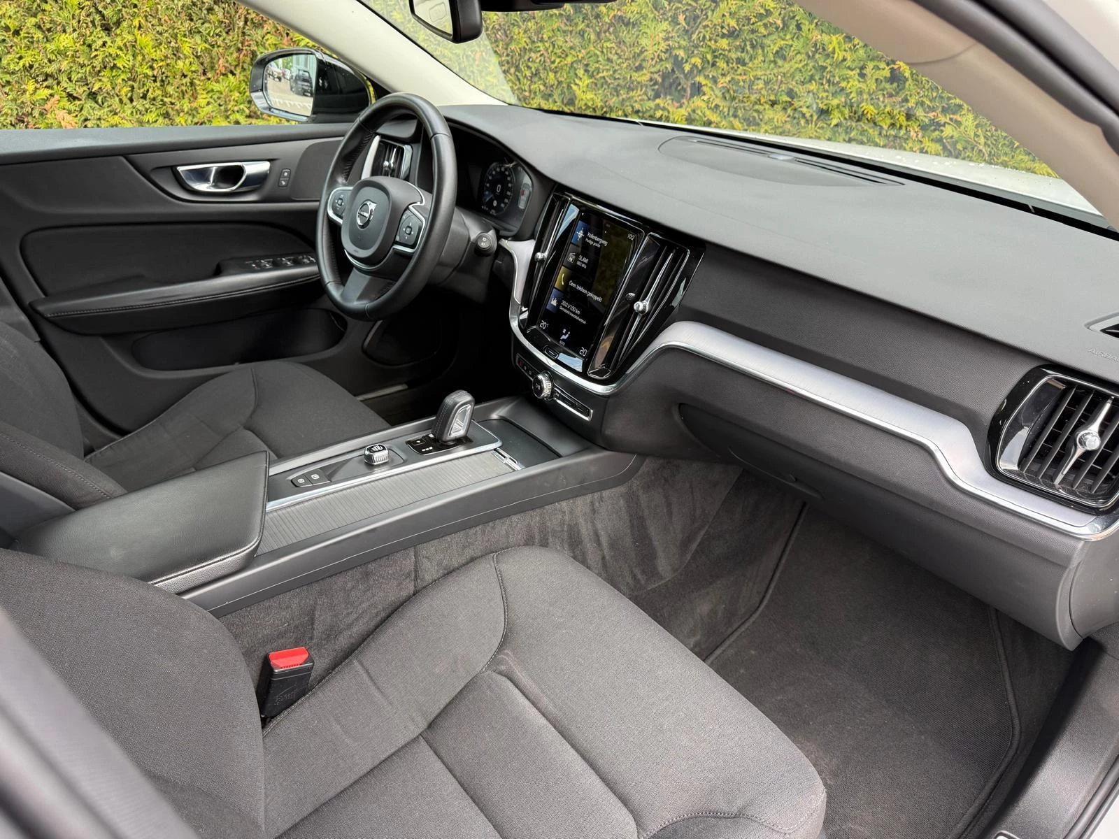 Volvo V60 B3 Momentum Advantage
