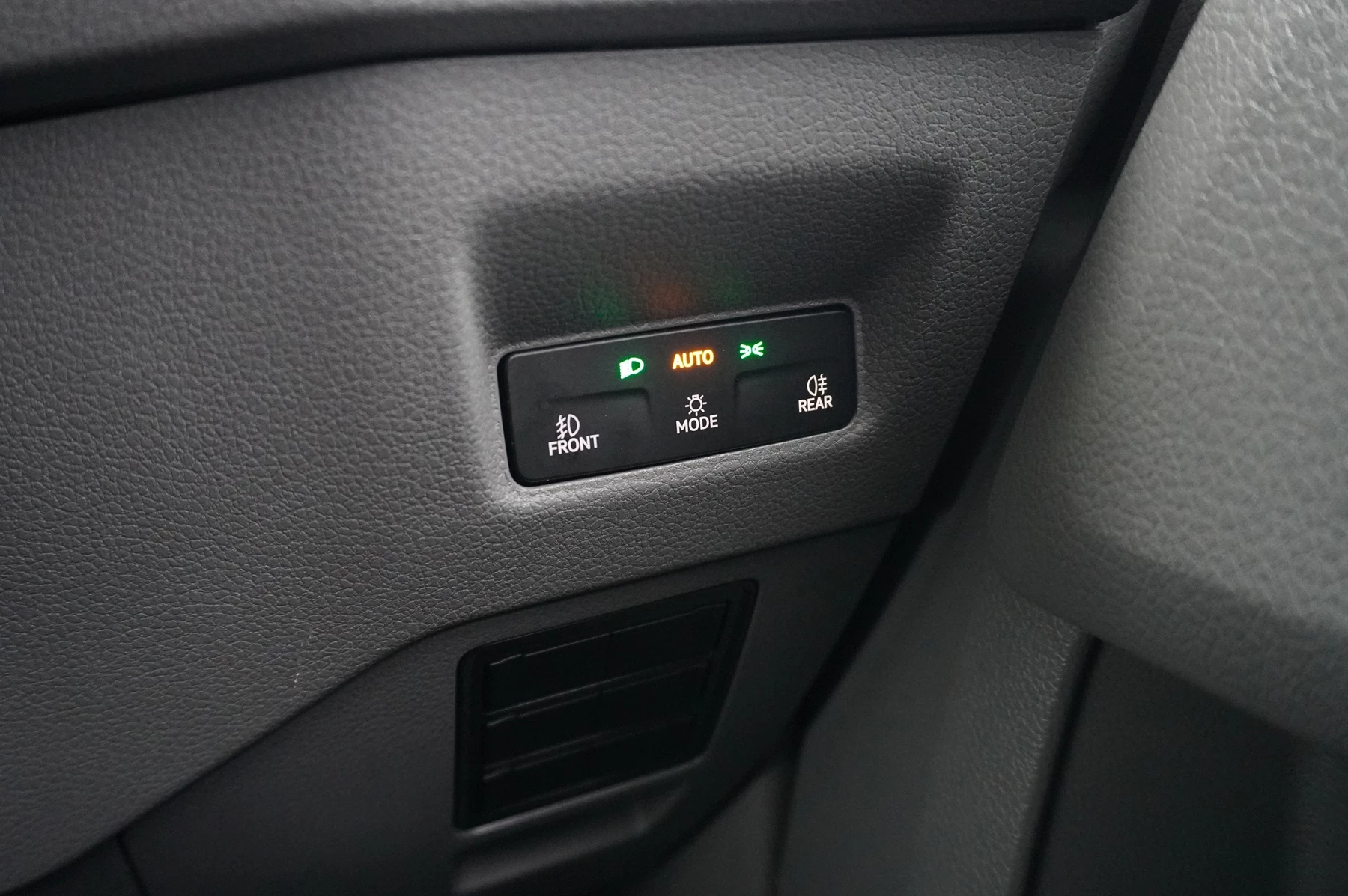 Volkswagen-California-image-30