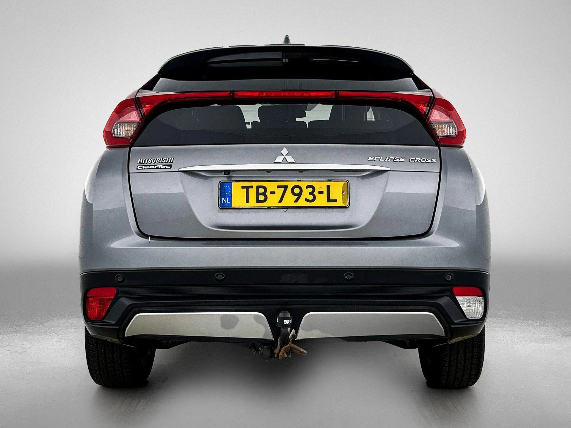 Mitsubishi-Eclipse Cross-image-2
