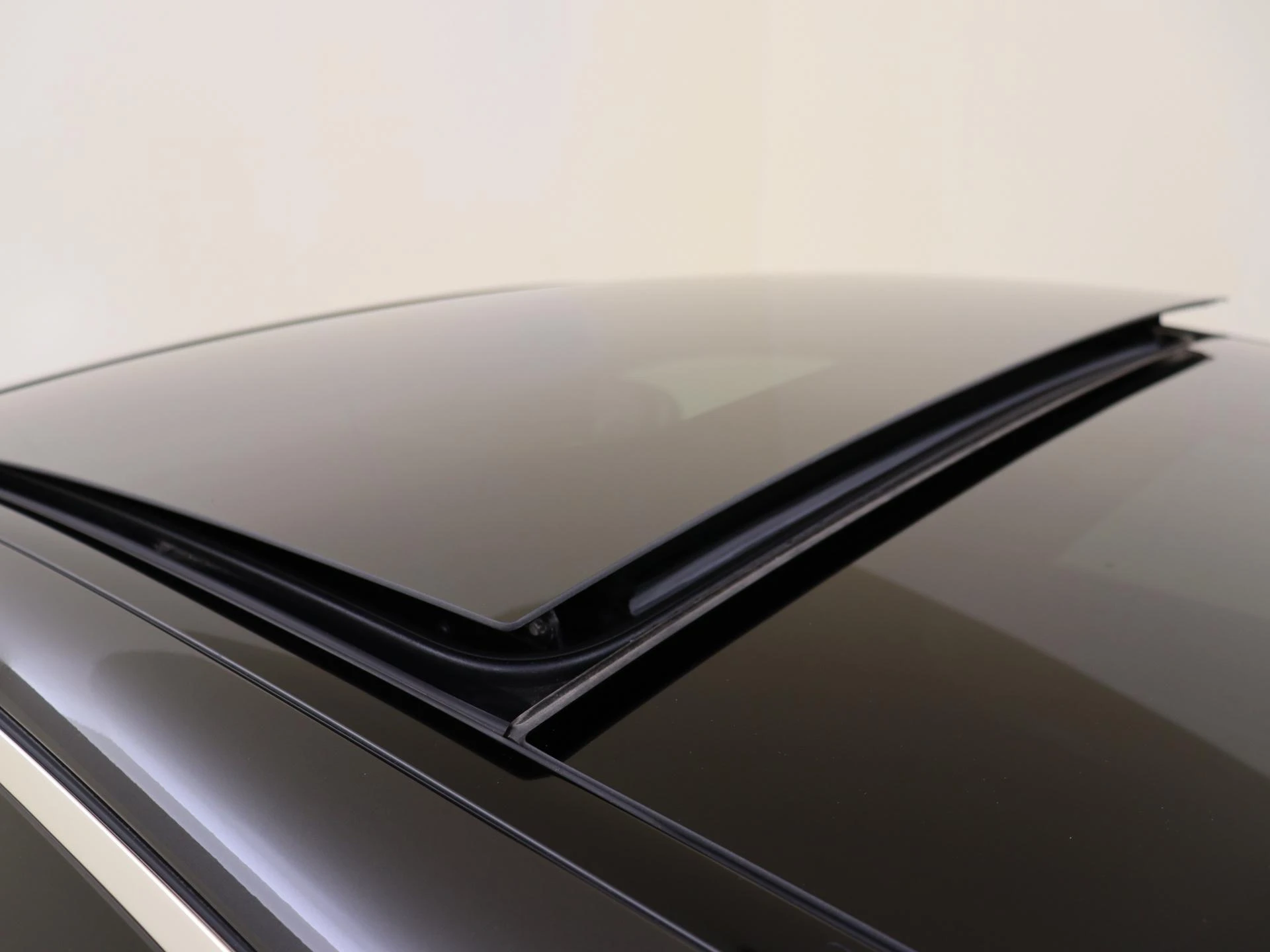 Mercedes-Benz-E-Klasse-image-28