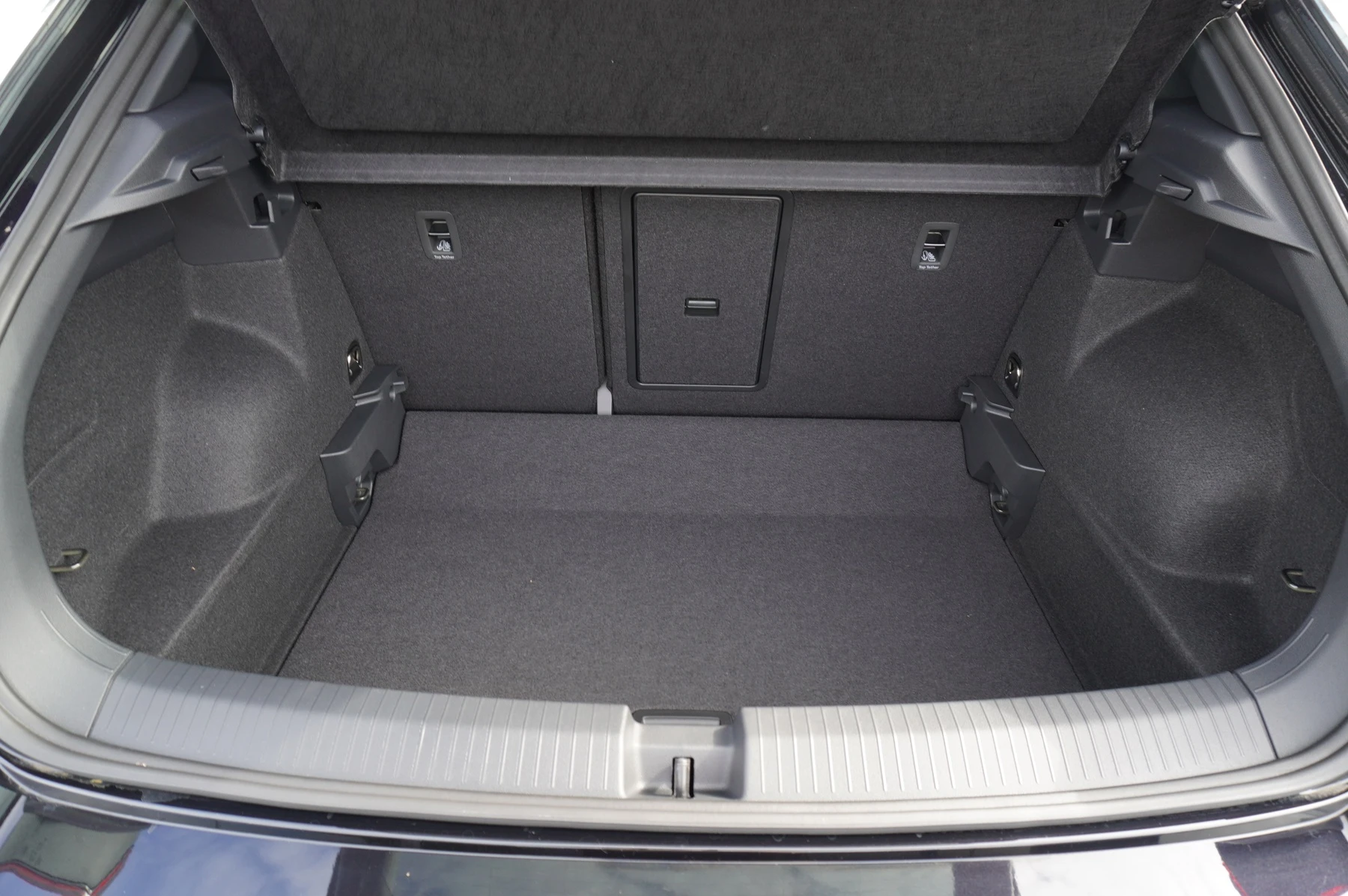 Volkswagen-T-Roc-image-11