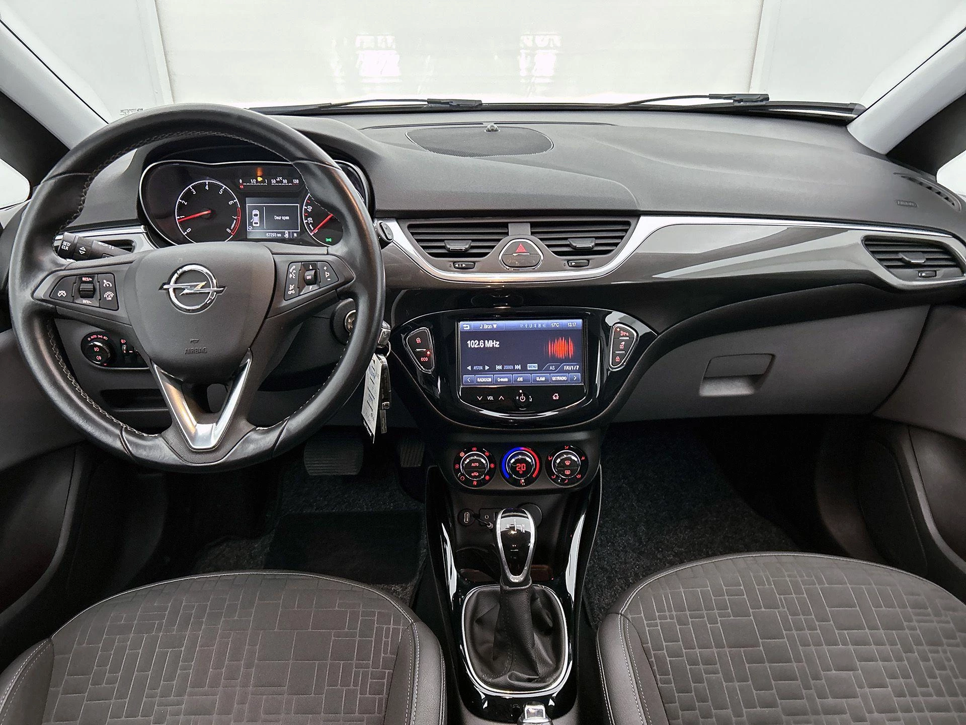 Opel-Corsa-image-17