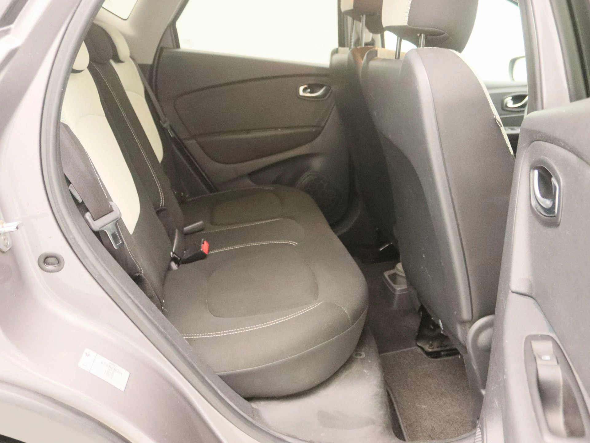 Renault-Captur-image-22