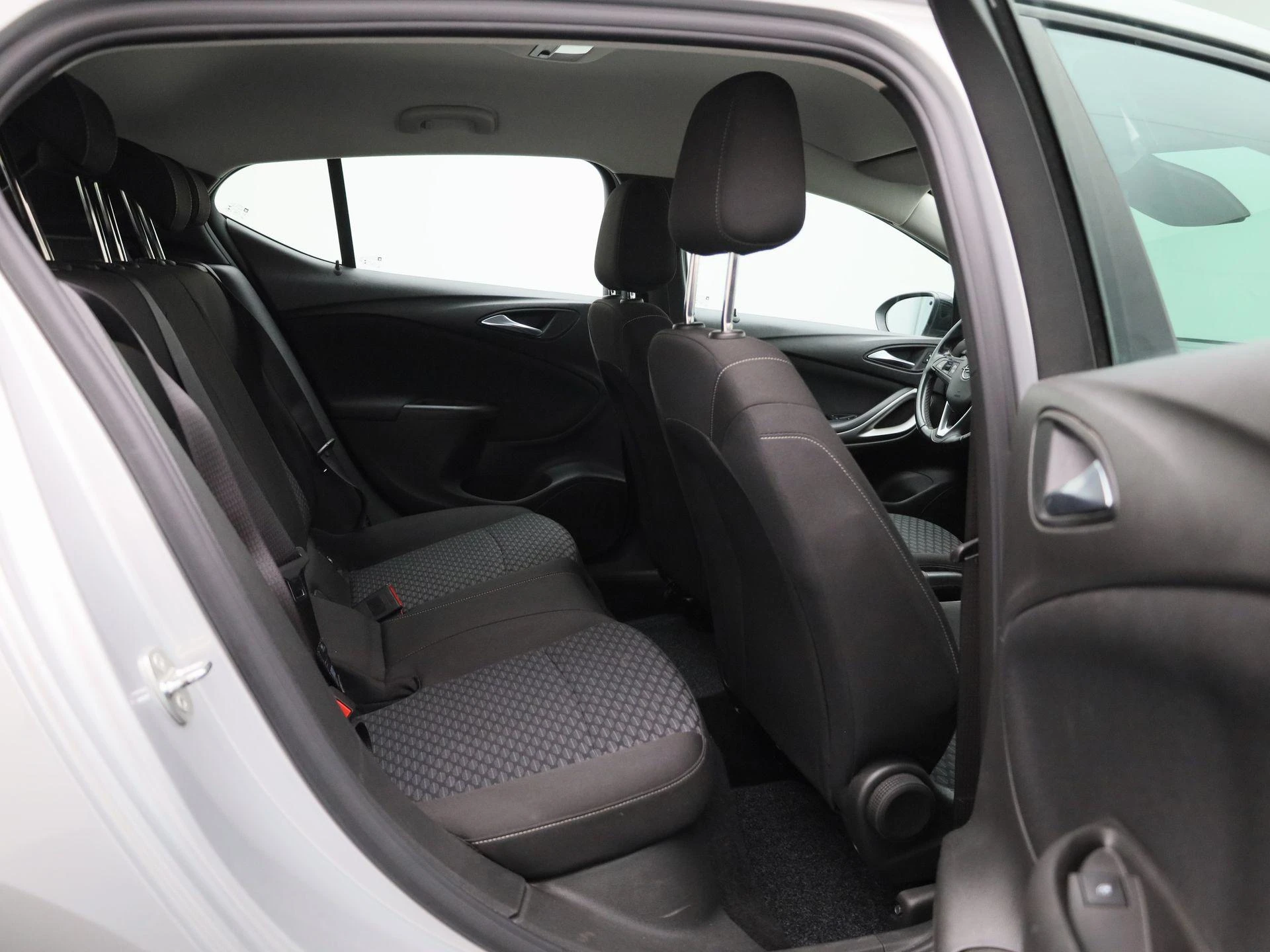 Opel-Astra-image-29